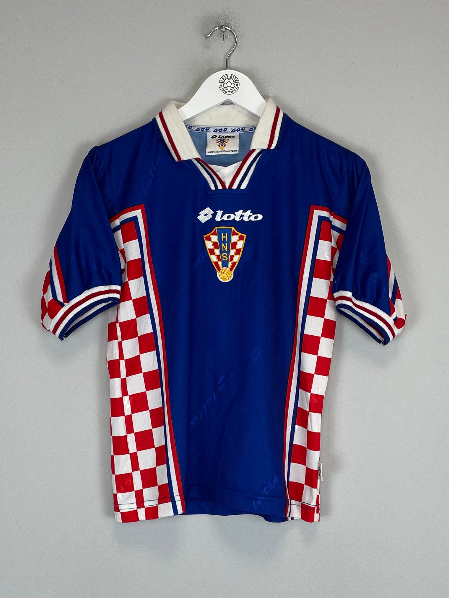 Shop 1998 CROATIA AWAY SHIRT (XL.BOYS) LOTTO, classic football shirts, vintage football shirts & retro soccer jerseys at Cult Kits