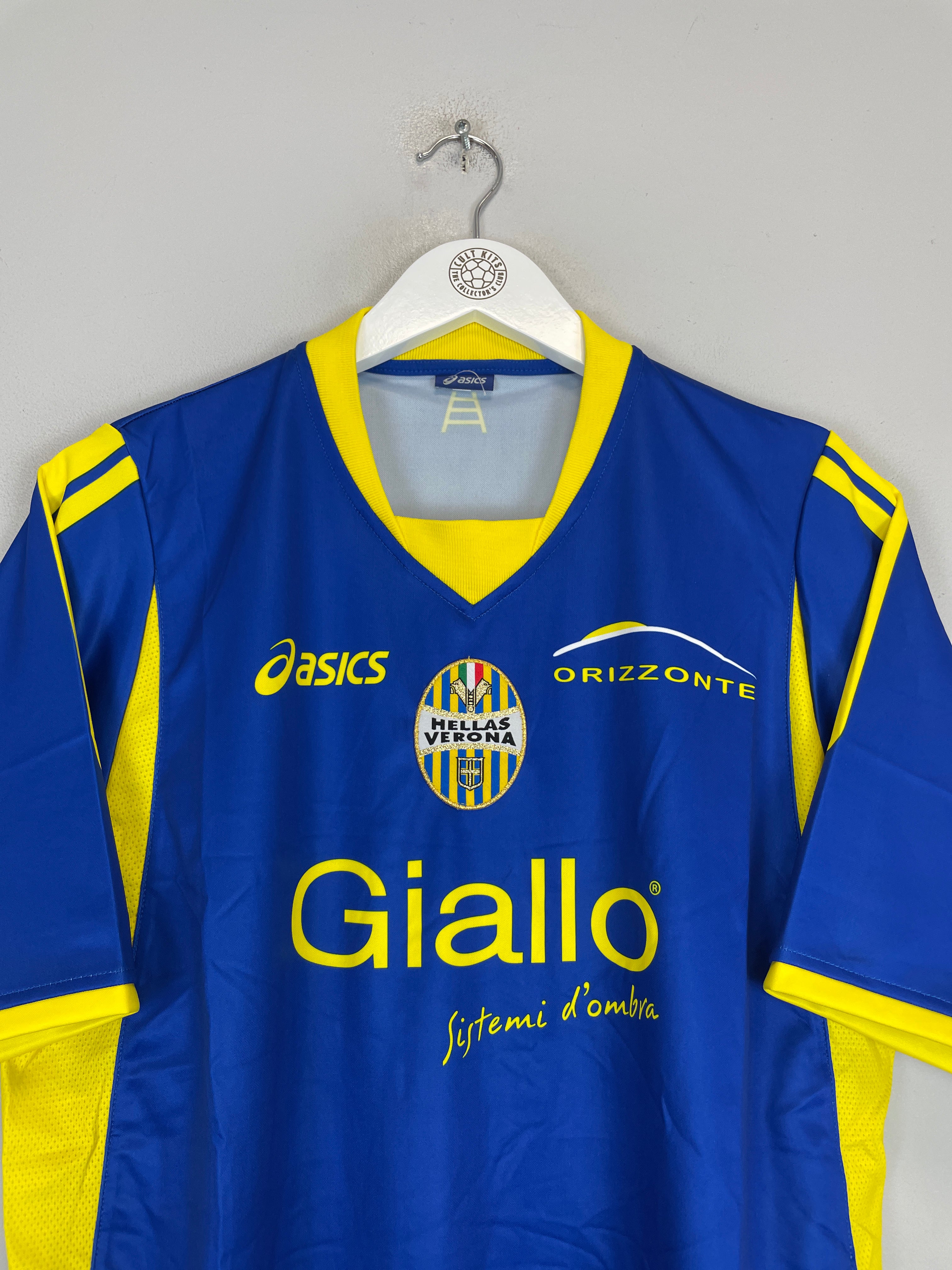 Shop 2009/10 HELLAS VERONA *MINT* HOME SHIRT (L) ASICS, classic football shirts, vintage football shirts & retro soccer jerseys at Cult Kits
