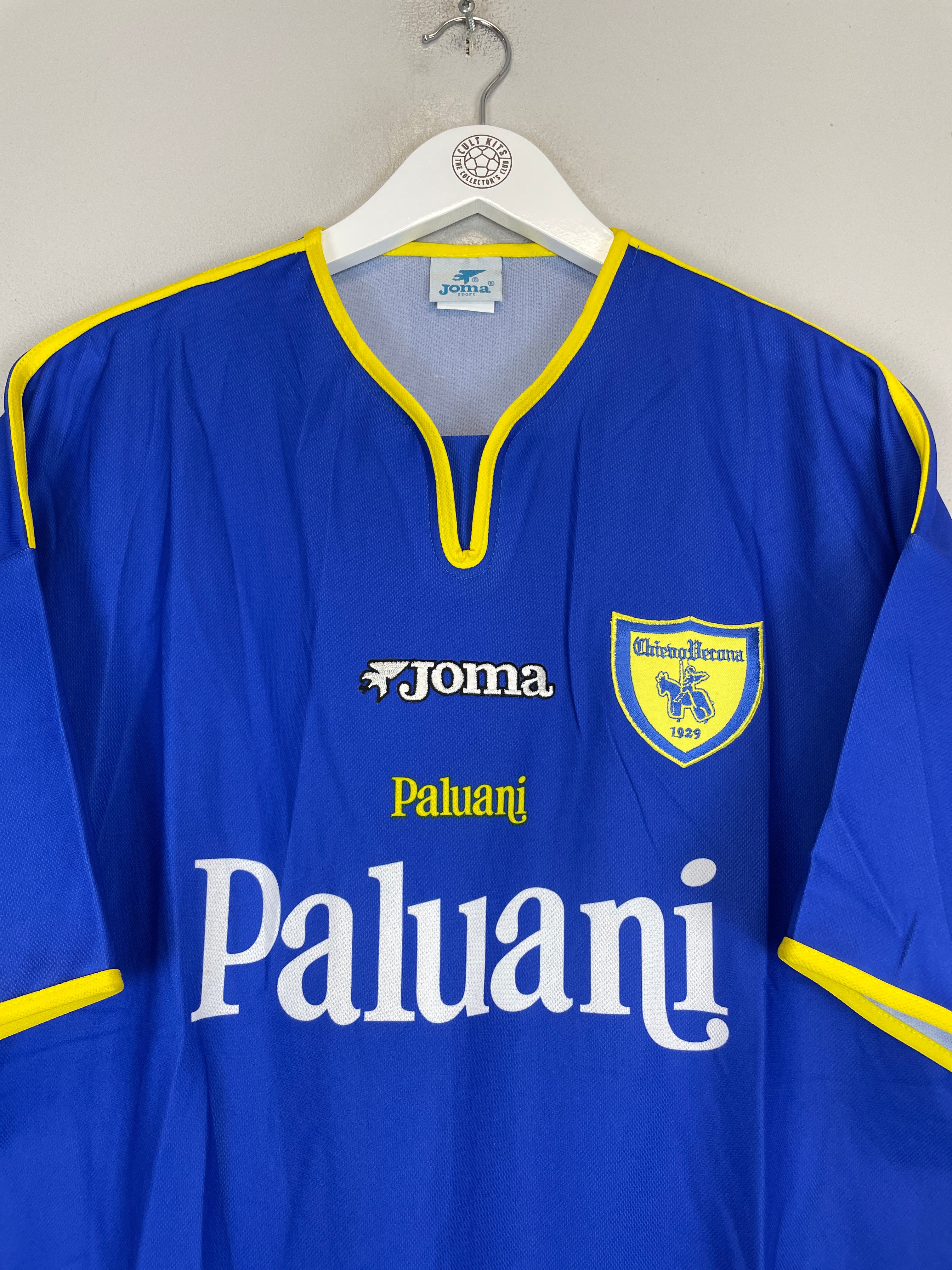 Shop 2001/02 CHIEVO VERONA *MINT* AWAY SHIRT (XL) JOMA, classic football shirts, vintage football shirts & retro soccer jerseys at Cult Kits