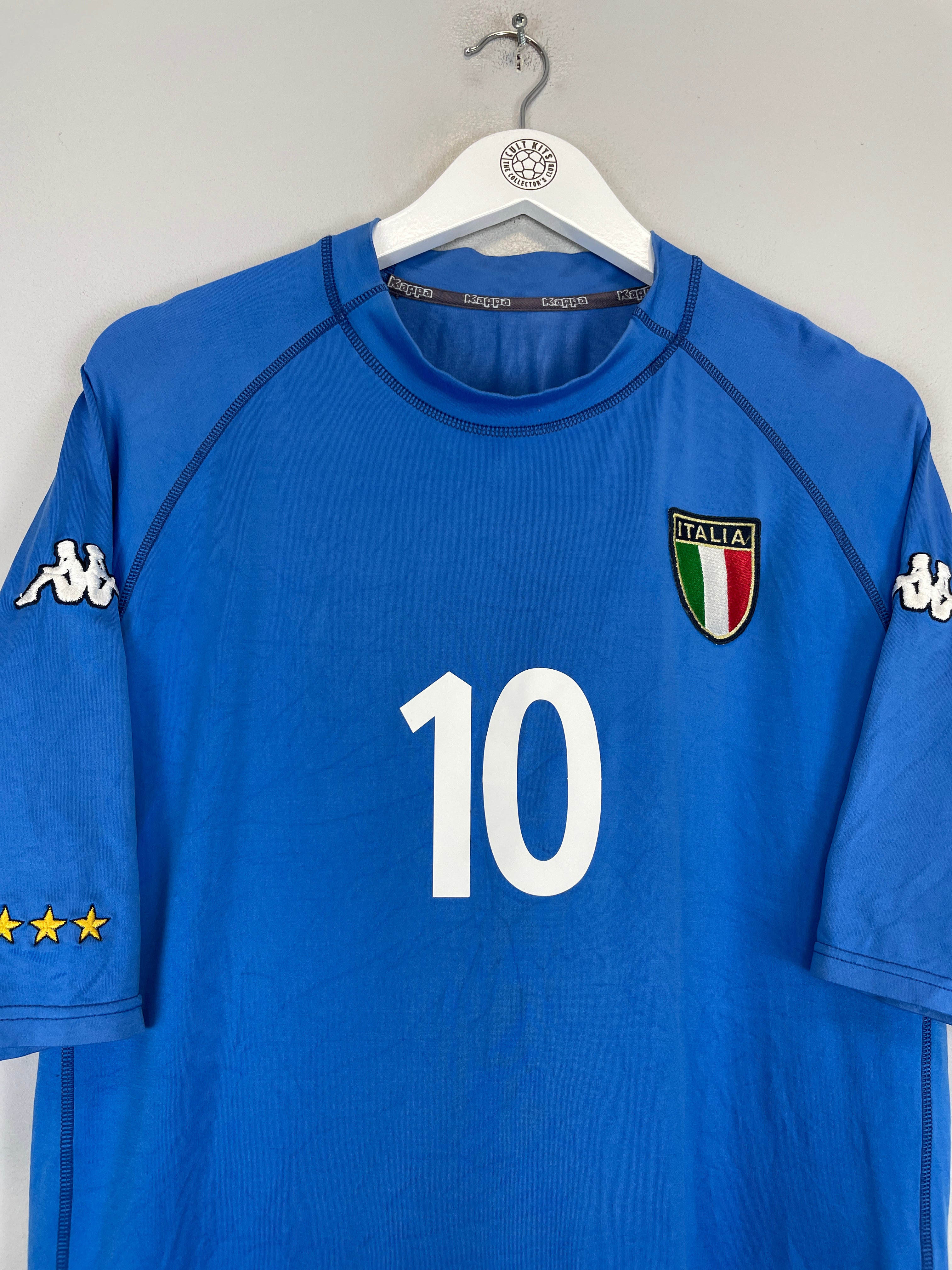 Shop 2000/01 ITALY TOTTI #10 HOME SHIRT (XL) KAPPA, classic football shirts, vintage football shirts & retro soccer jerseys at Cult Kits