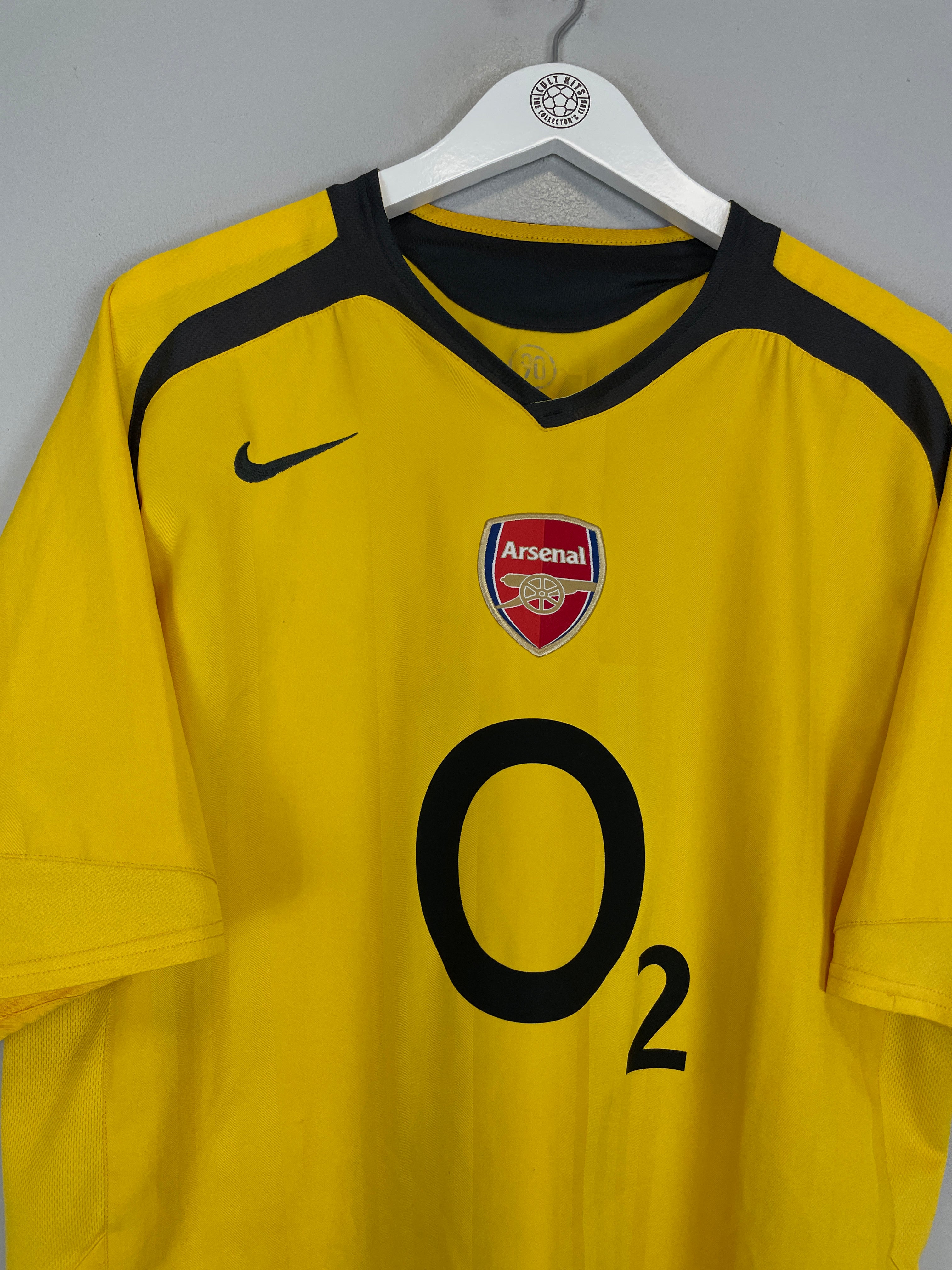 Shop 2005/06 ARSENAL HENRY #14 AWAY SHIRT (XL) NIKE, classic football shirts, vintage football shirts & retro soccer jerseys at Cult Kits