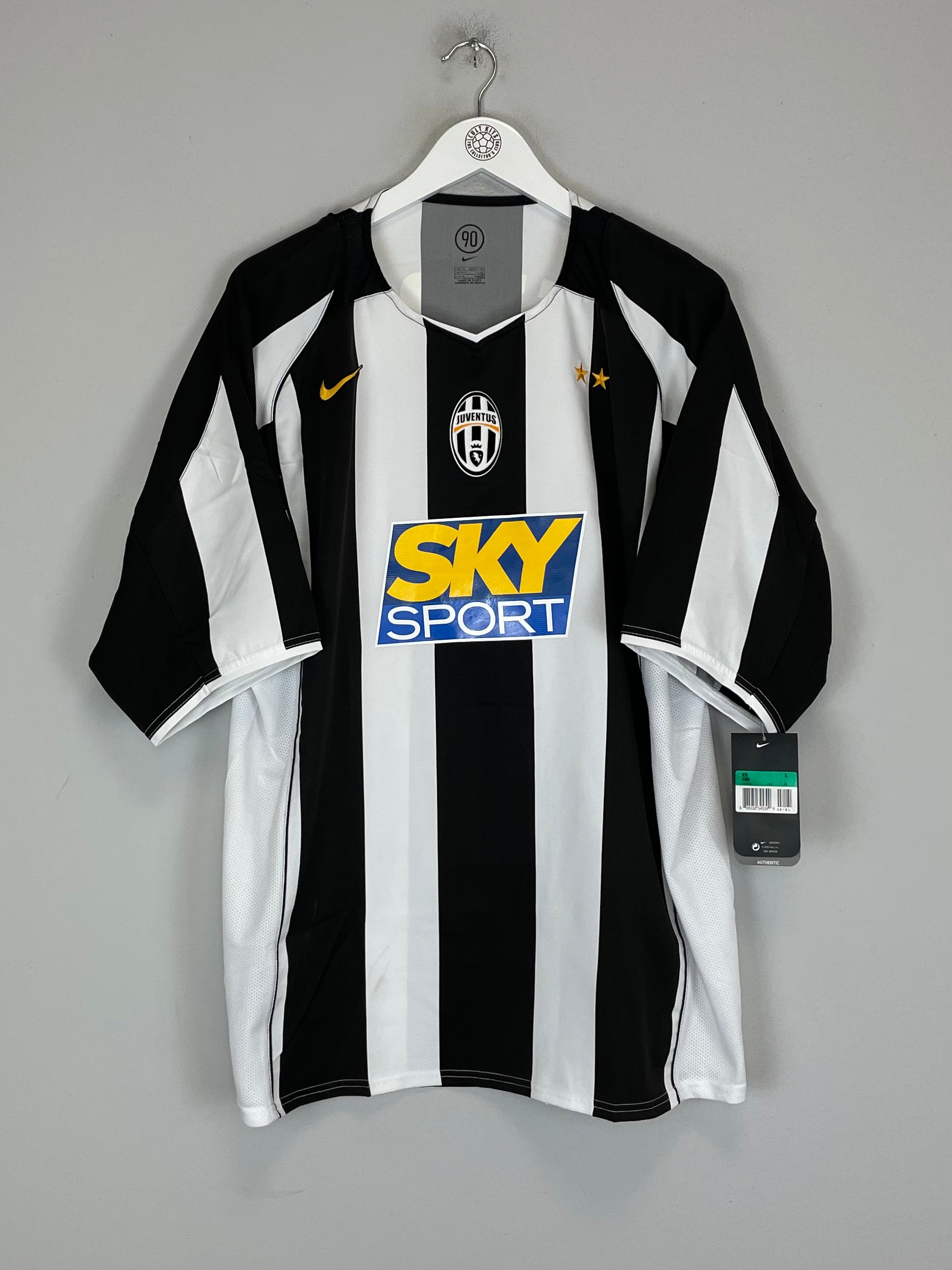 Shop 2004/05 JUVENTUS TREZEGUET #17 *BNWT* HOME SHIRT (XL) NIKE, classic football shirts, vintage football shirts & retro soccer jerseys at Cult Kits