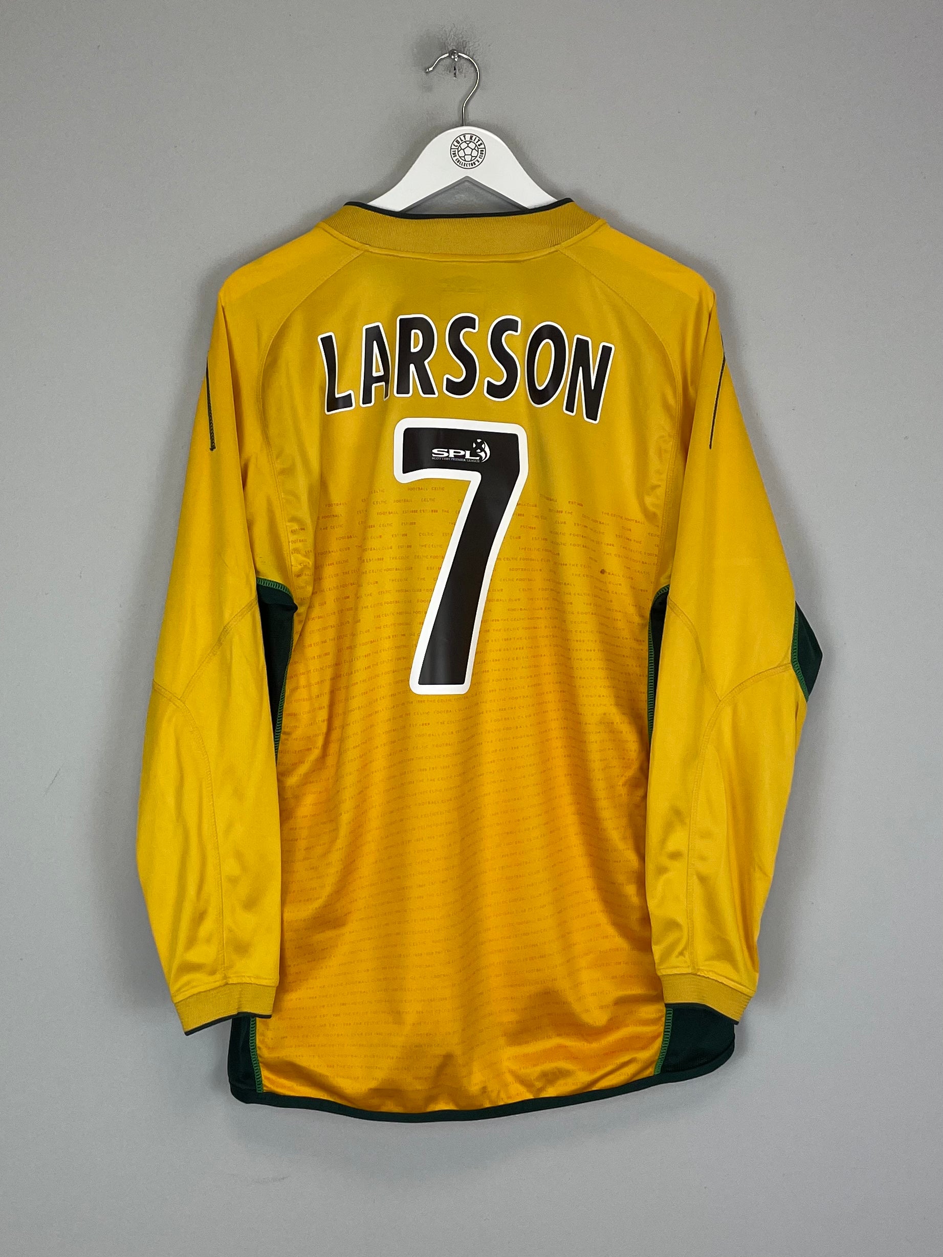 Shop 2002/03 CELTIC LARSSON #7 AWAY SHIRT (XL) UMBRO, classic football shirts, vintage football shirts & retro soccer jerseys at Cult Kits