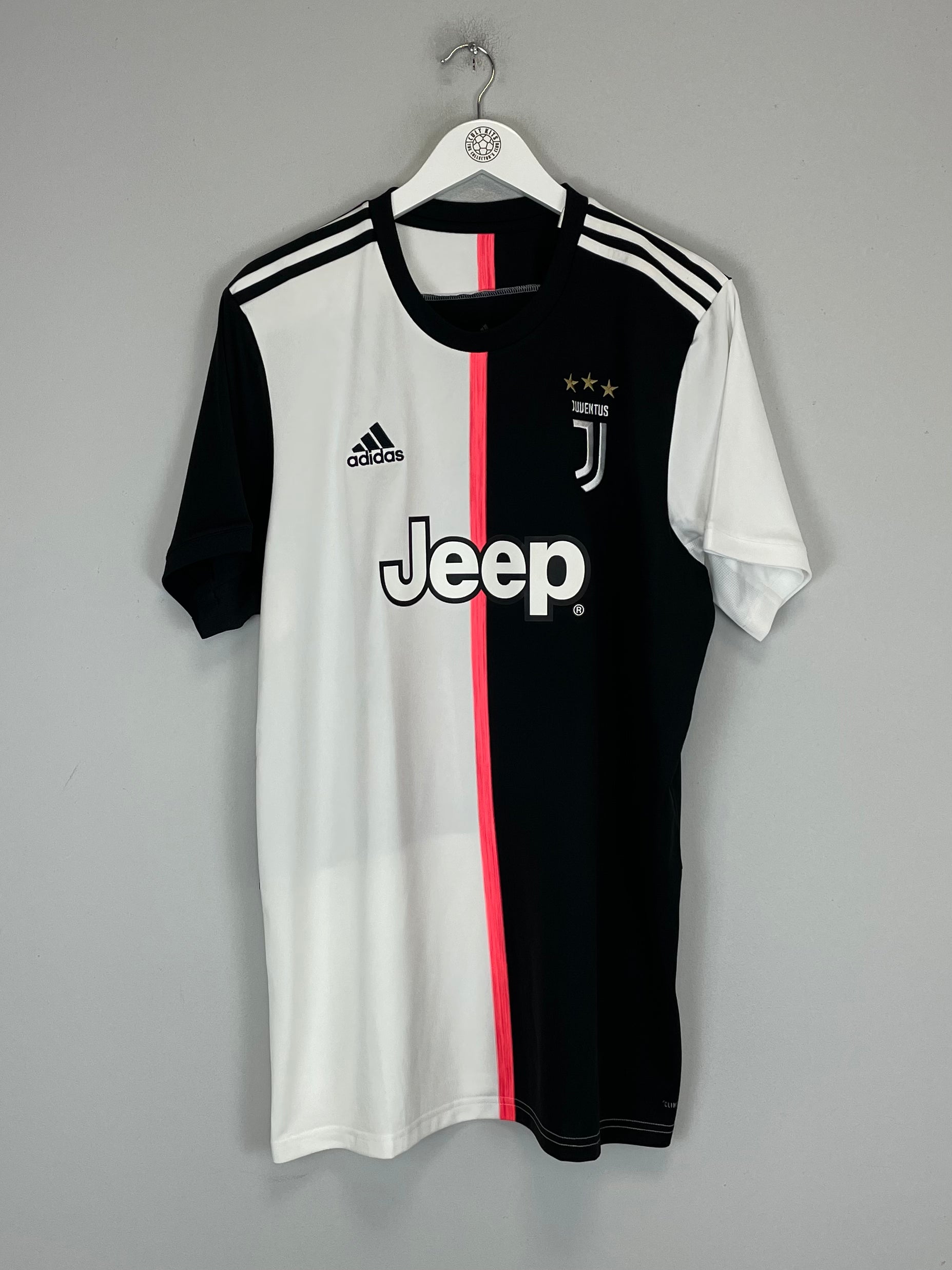 Shop 2019/20 JUVENTUS RONALDO #7 *ARABIC* HOME SHIRT (XL) ADIDAS, classic football shirts, vintage football shirts & retro soccer jerseys at Cult Kits