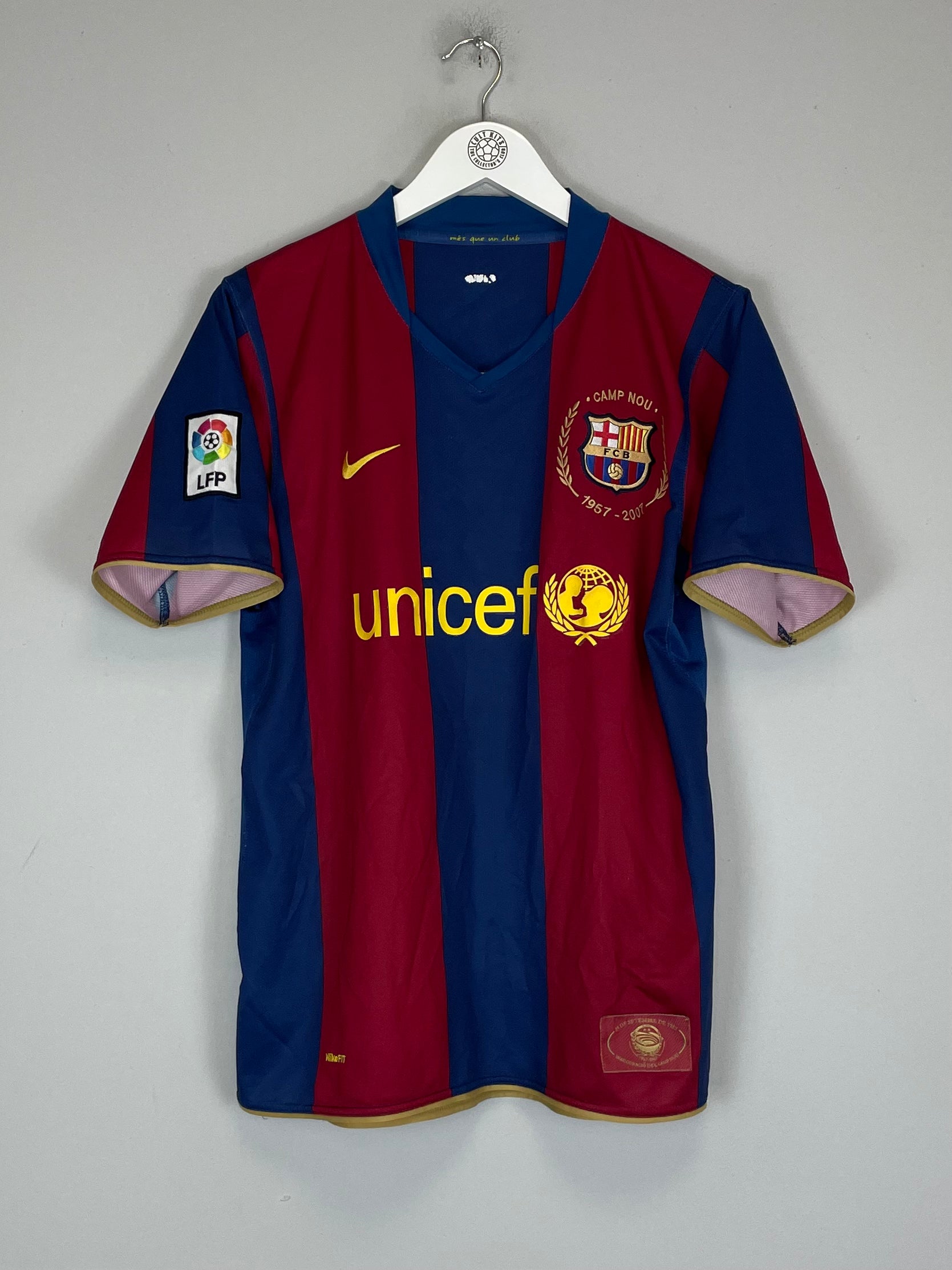 Shop 2007/08 BARCELONA RONALDINHO #10 HOME SHIRT (M) NIKE, classic football shirts, vintage football shirts & retro soccer jerseys at Cult Kits