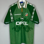 Shop 1996/98 IRELAND HOME SHIRT (XL) UMBRO, classic football shirts, vintage football shirts & retro soccer jerseys at Cult Kits