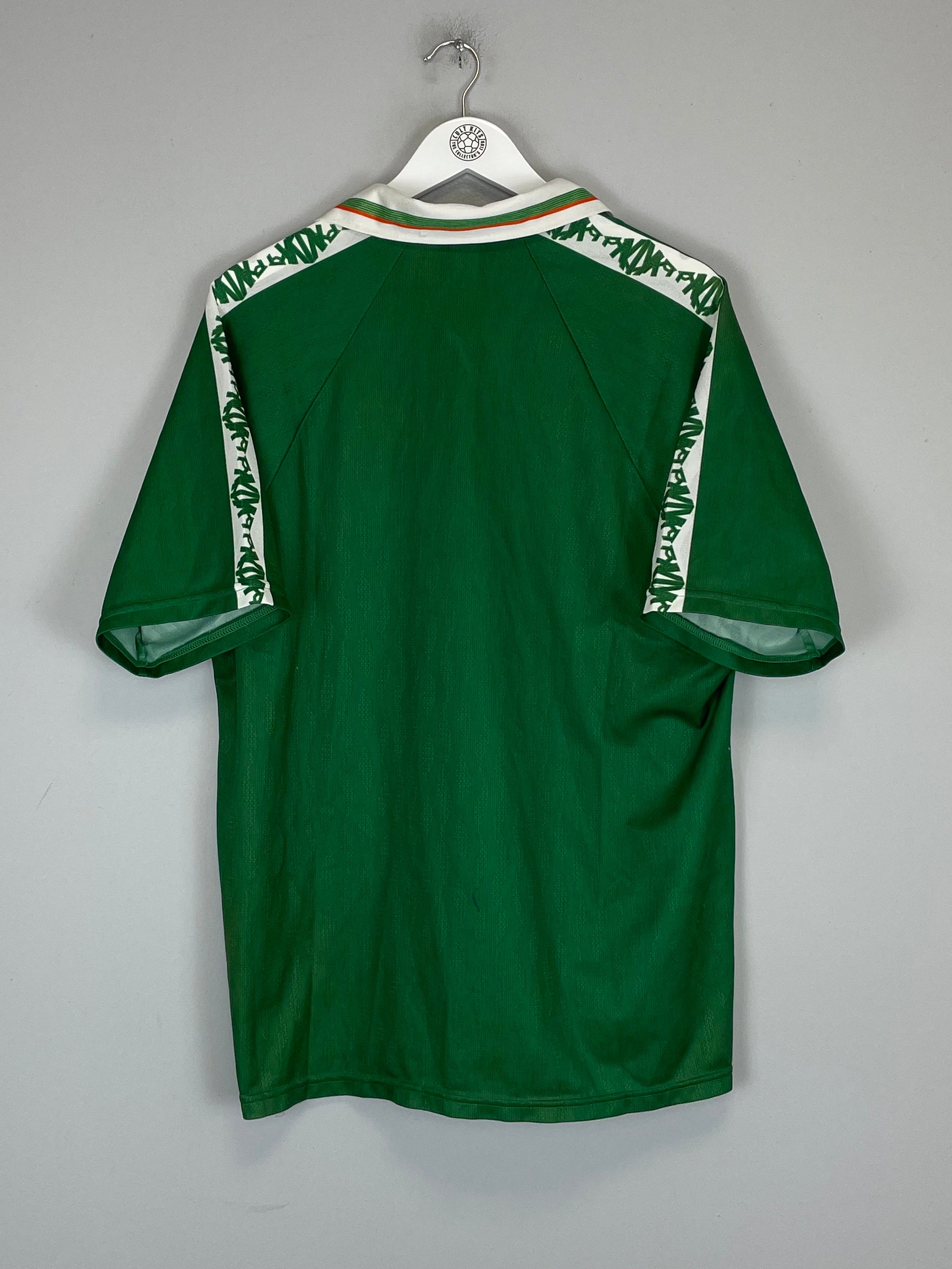 Shop 1996/98 IRELAND HOME SHIRT (XL) UMBRO, classic football shirts, vintage football shirts & retro soccer jerseys at Cult Kits