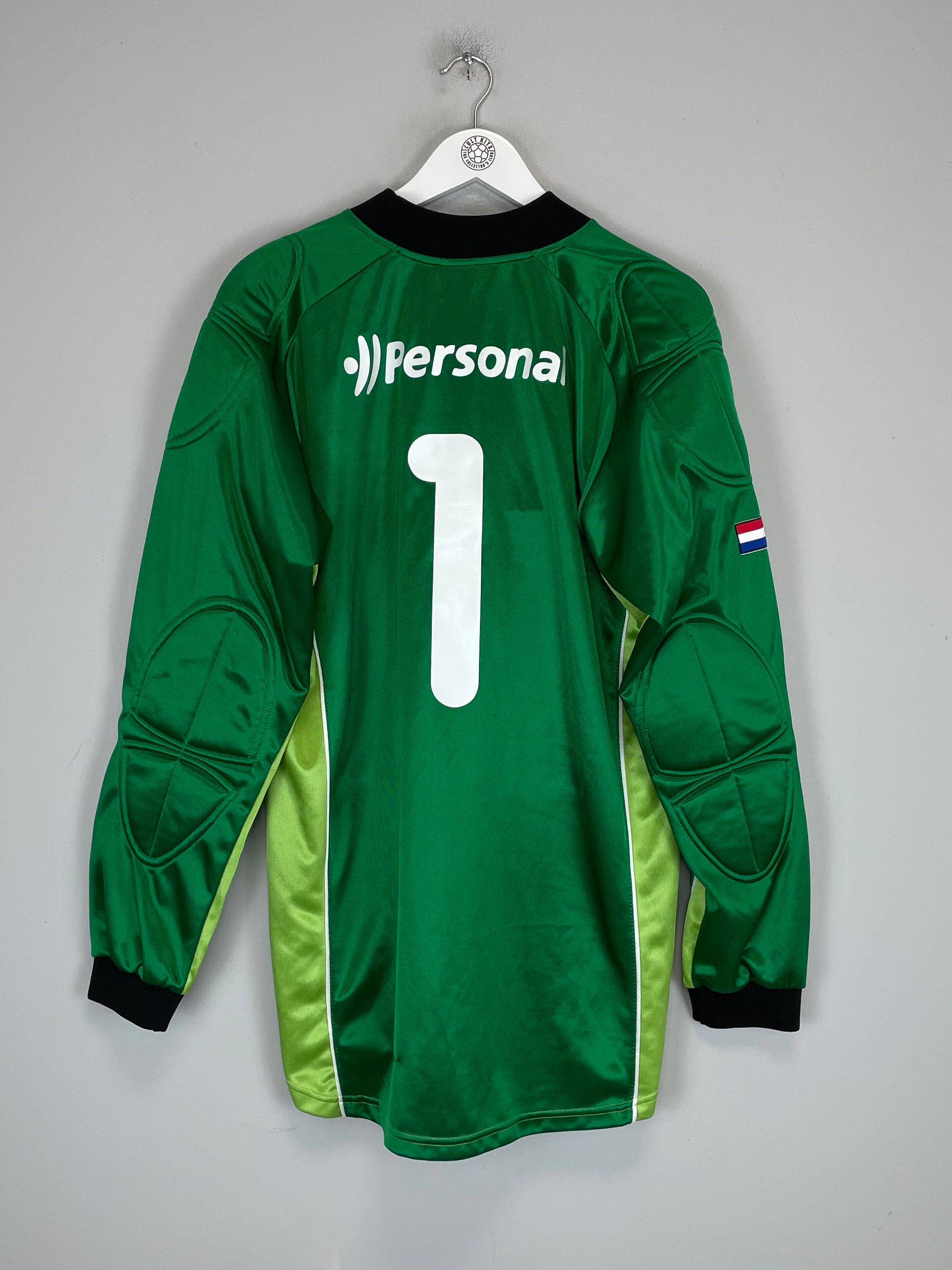 Shop 2001/02 CLUB LIBERTAD #1 GK SHIRT (L) NIKE, classic football shirts, vintage football shirts & retro soccer jerseys at Cult Kits