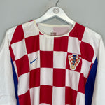 Shop 2002/04 CROATIA *BNWT* HOME SHIRT (XL) NIKE, classic football shirts, vintage football shirts & retro soccer jerseys at Cult Kits