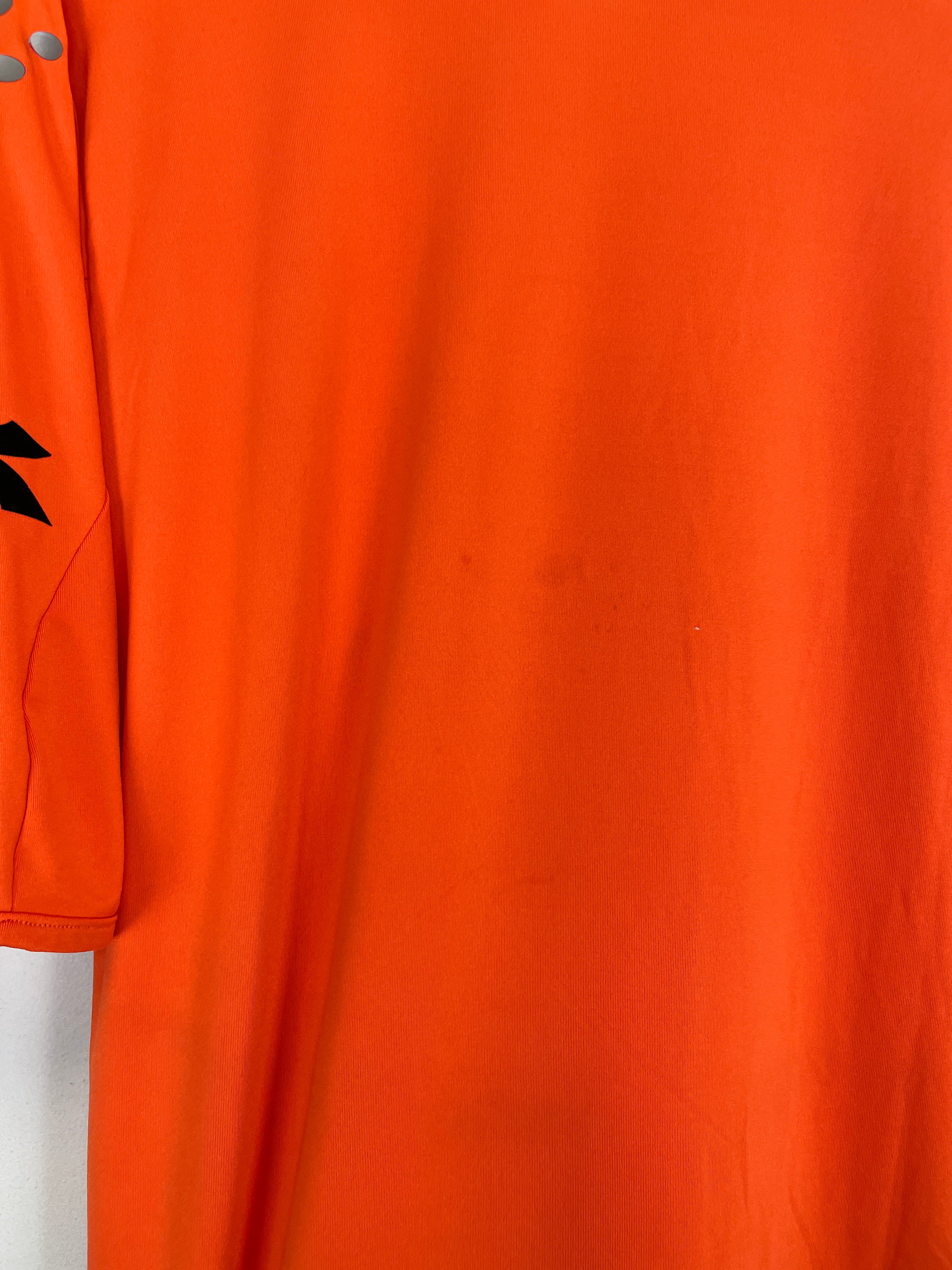 Shop 2005 COBRELOA HOME SHIRT (M) DIADORA, classic football shirts, vintage football shirts & retro soccer jerseys at Cult Kits