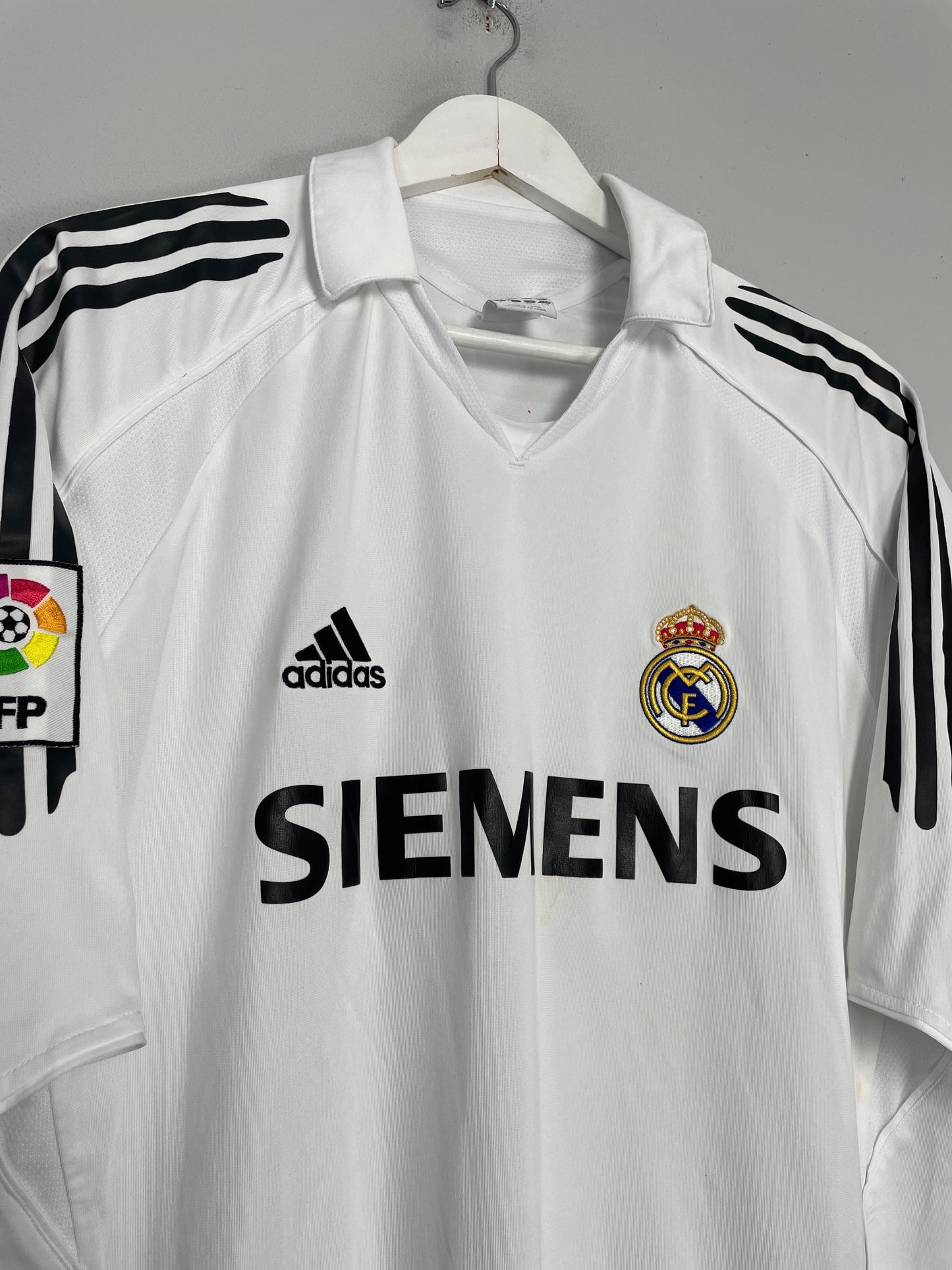 2005/06 REAL MADRID RAUL #7 HOME SHIRT (L) ADIDAS