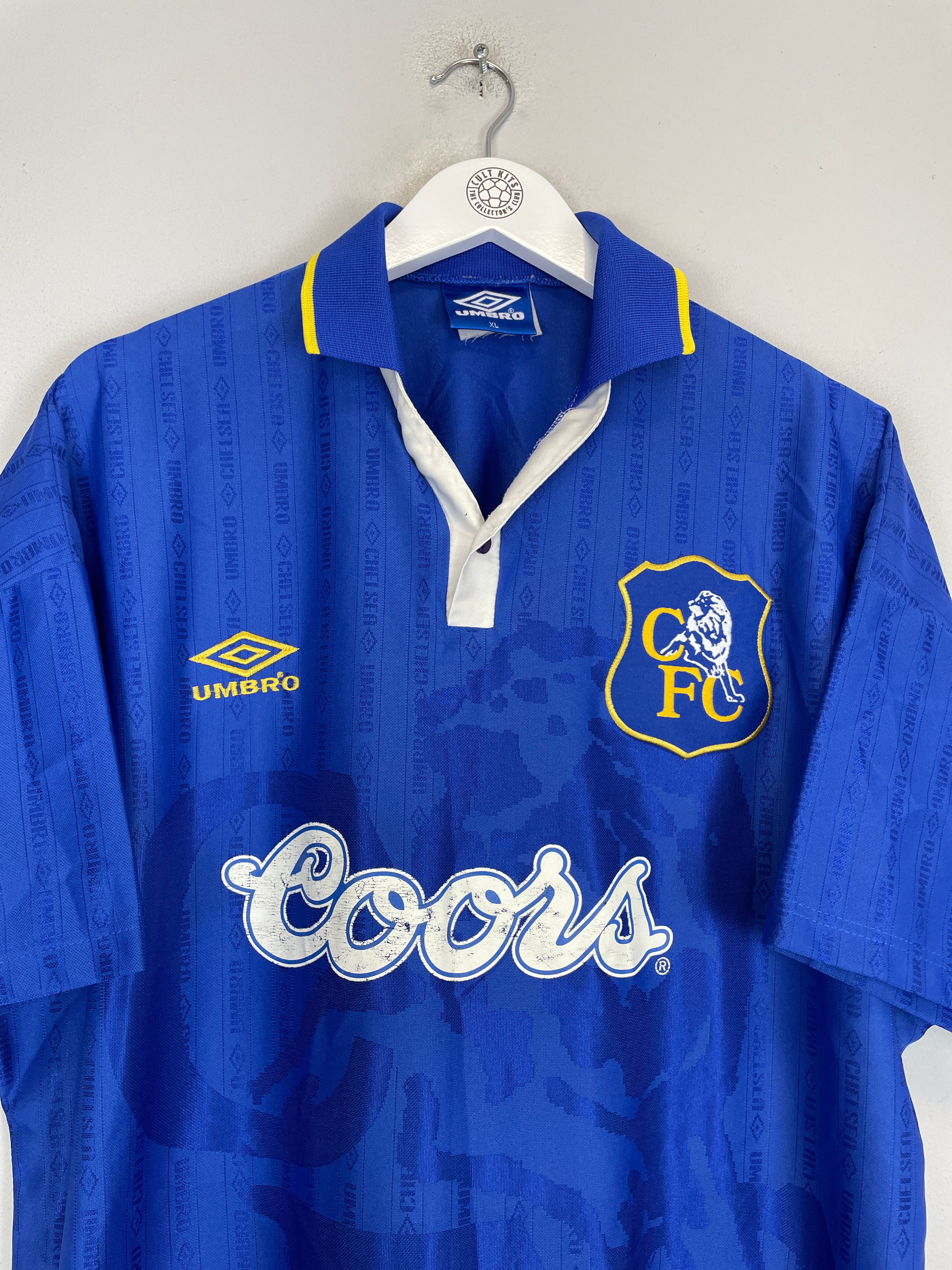 Shop 1995/97 CHELSEA HOME SHIRT (XL) UMBRO, classic football shirts, vintage football shirts & retro soccer jerseys at Cult Kits