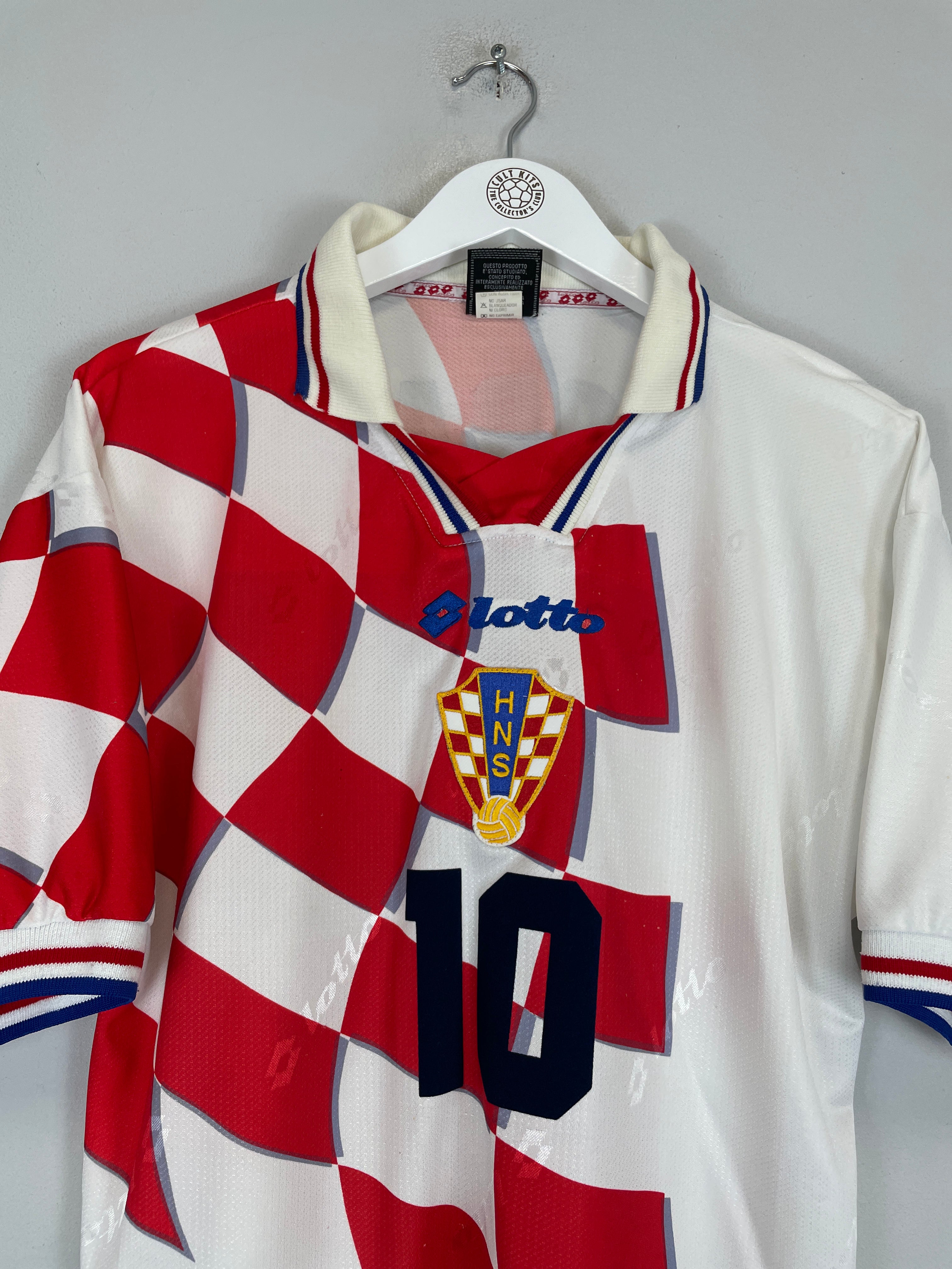 Shop 1998/01 CROATIA BOBAN #10 HOME SHIRT (M) LOTTO, classic football shirts, vintage football shirts & retro soccer jerseys at Cult Kits