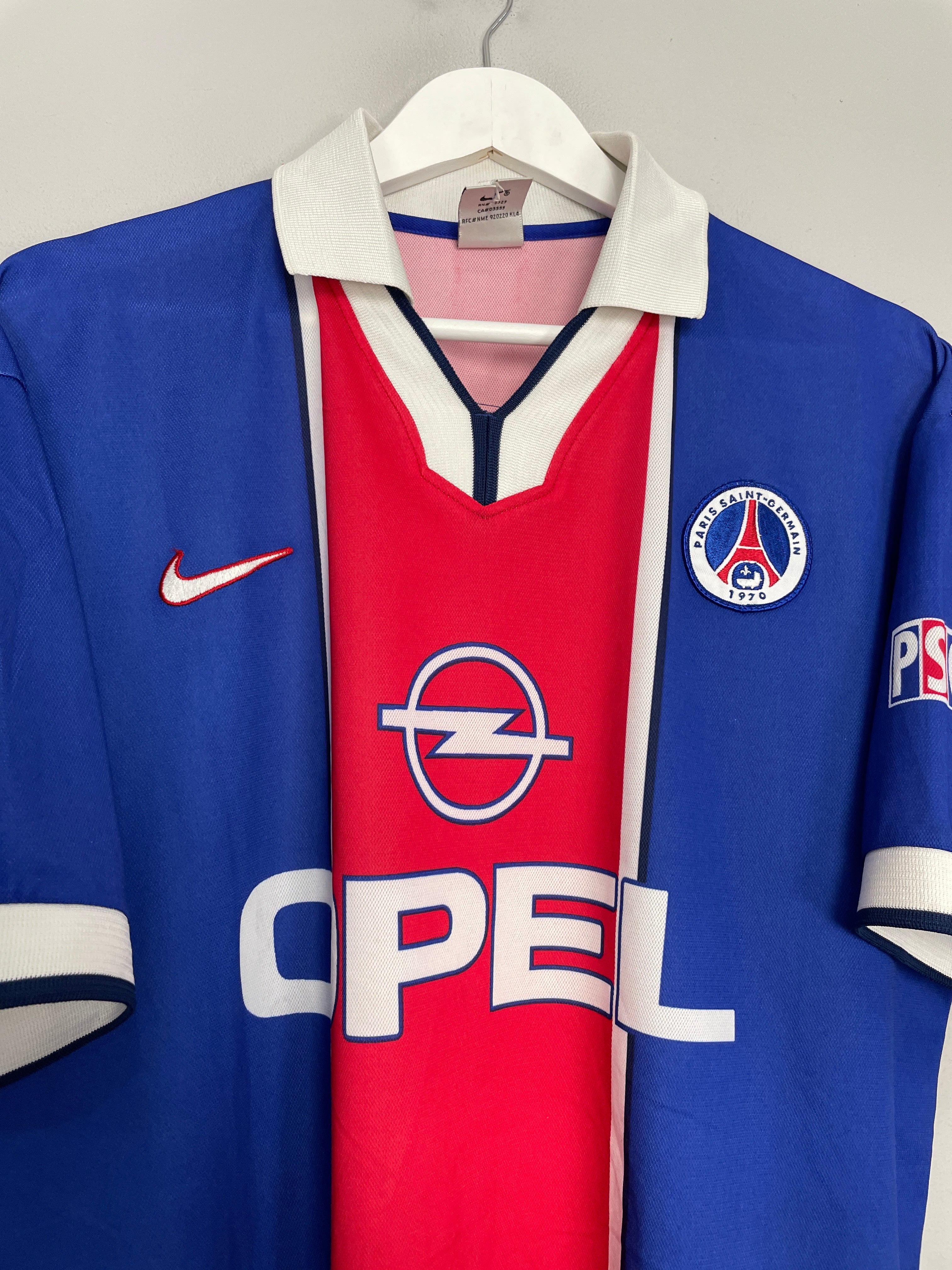 Shop 1997/98 PSG HOME SHIRT (XL) NIKE, classic football shirts, vintage football shirts & retro soccer jerseys at Cult Kits