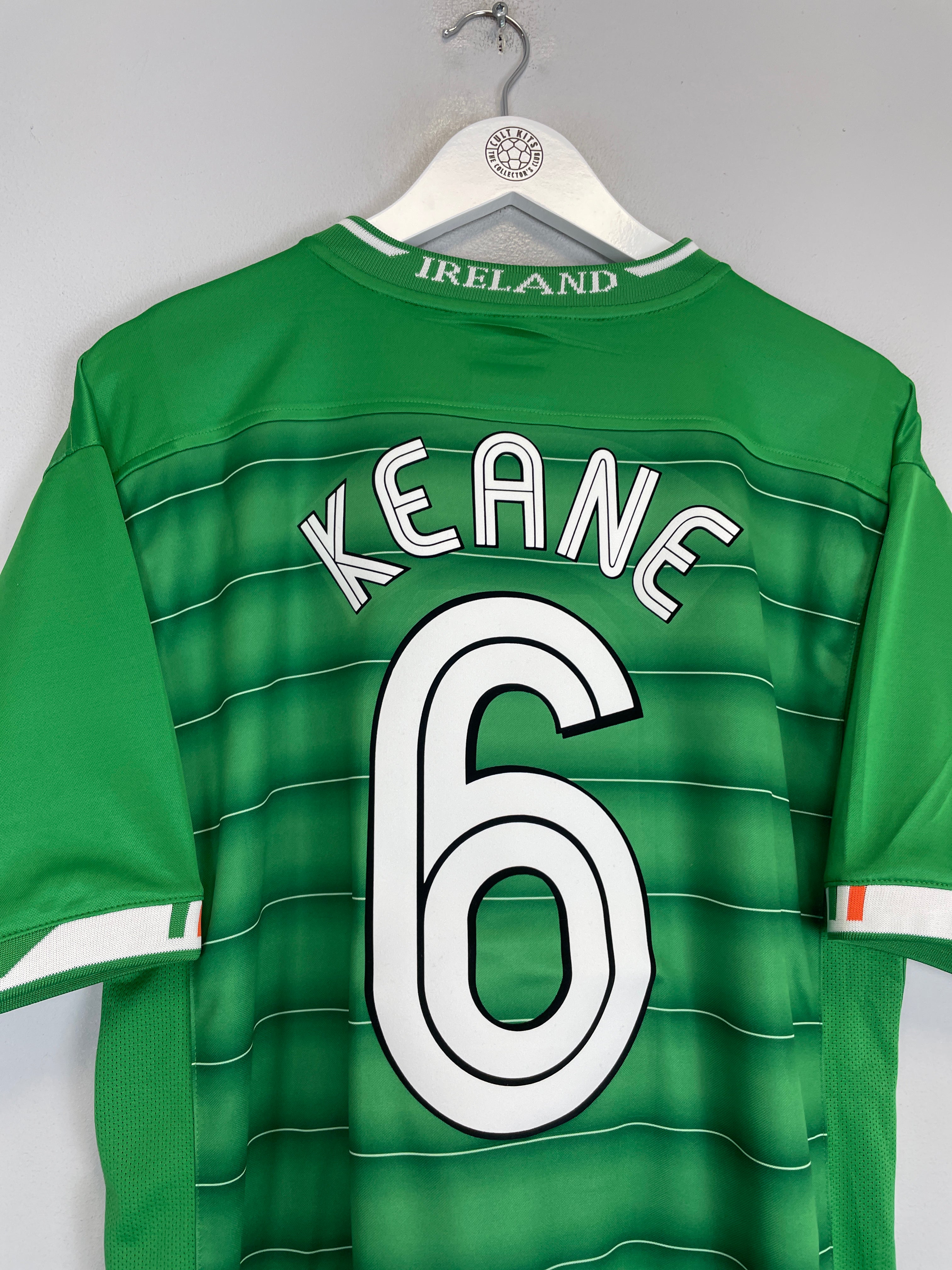 Shop 2003/04 IRELAND KEANE #6 HOME SHIRT (L) UMBRO, classic football shirts, vintage football shirts & retro soccer jerseys at Cult Kits