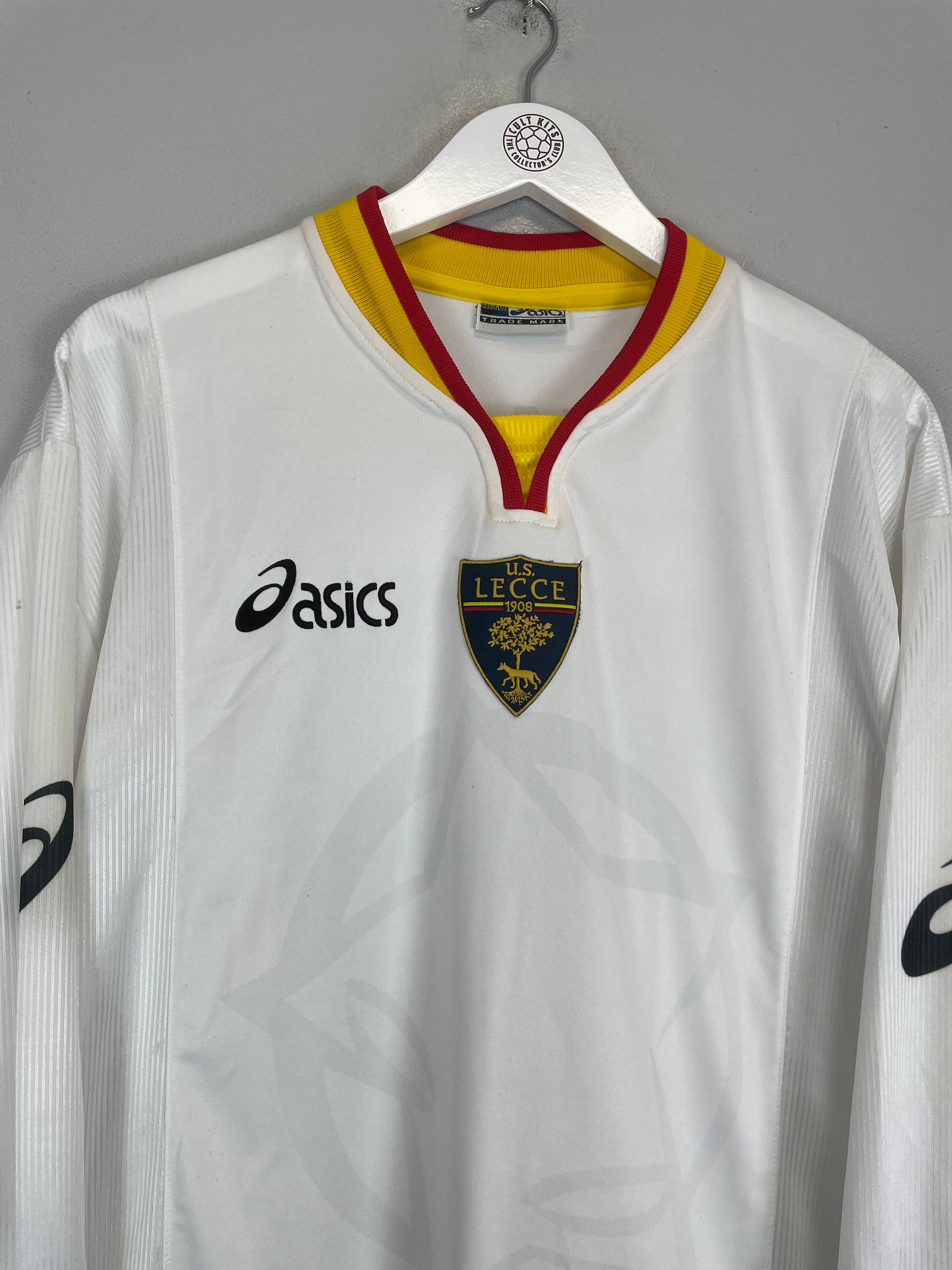 Shop 2002/03 LECCE CHEVANTON #19 AWAY SHIRT (XL) ASICS, classic football shirts, vintage football shirts & retro soccer jerseys at Cult Kits