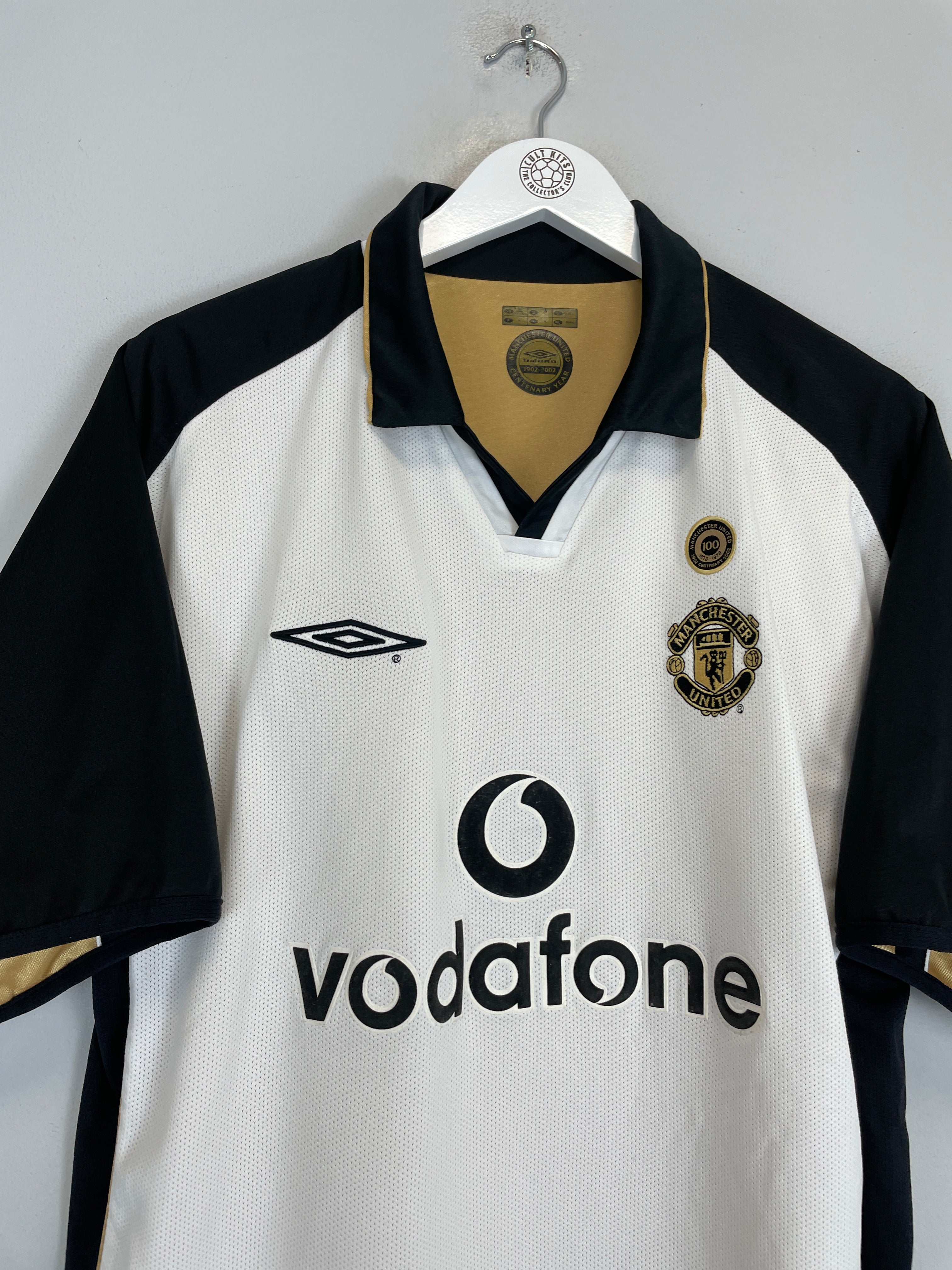 Shop 2001/02 MANCHESTER UNITED KEANE #16 *CENTENARY* AWAY/THIRD SHIRT (XL) UMBRO, classic football shirts, vintage football shirts & retro soccer jerseys at Cult Kits