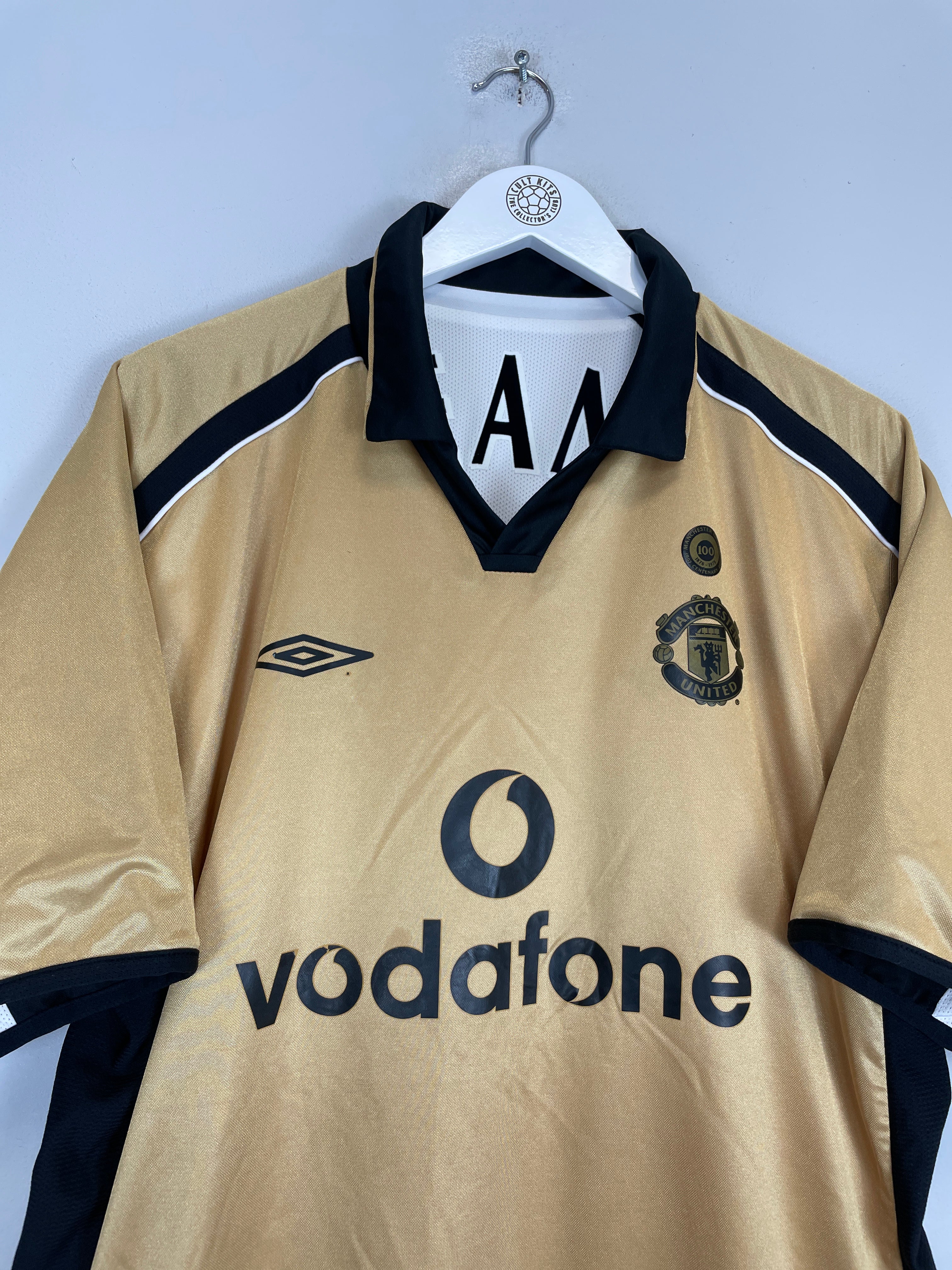 Shop 2001/02 MANCHESTER UNITED KEANE #16 *CENTENARY* AWAY/THIRD SHIRT (XL) UMBRO, classic football shirts, vintage football shirts & retro soccer jerseys at Cult Kits