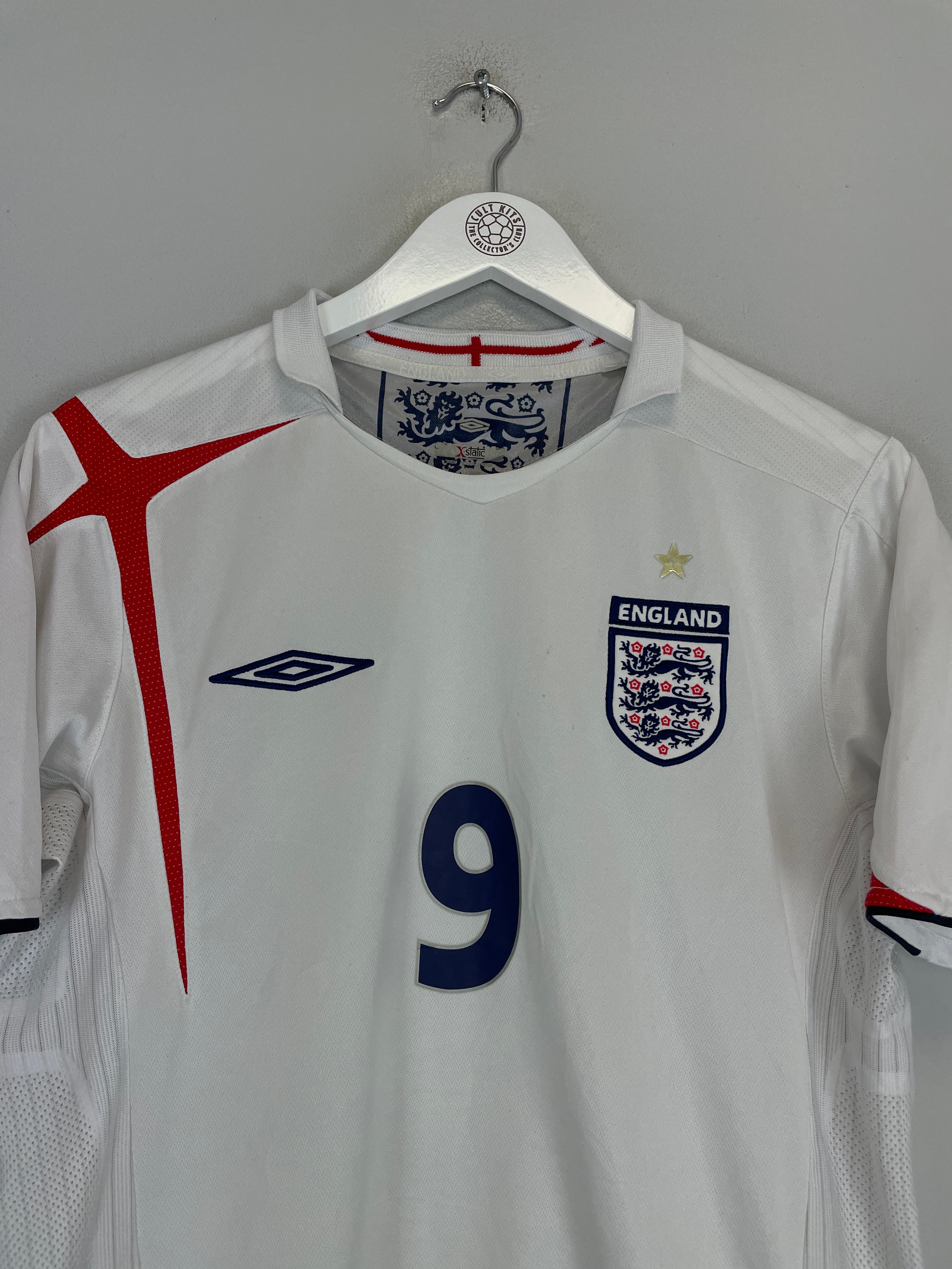 Shop 2005/07 ENGLAND ROONEY #9 HOME SHIRT (M) UMBRO, classic football shirts, vintage football shirts & retro soccer jerseys at Cult Kits
