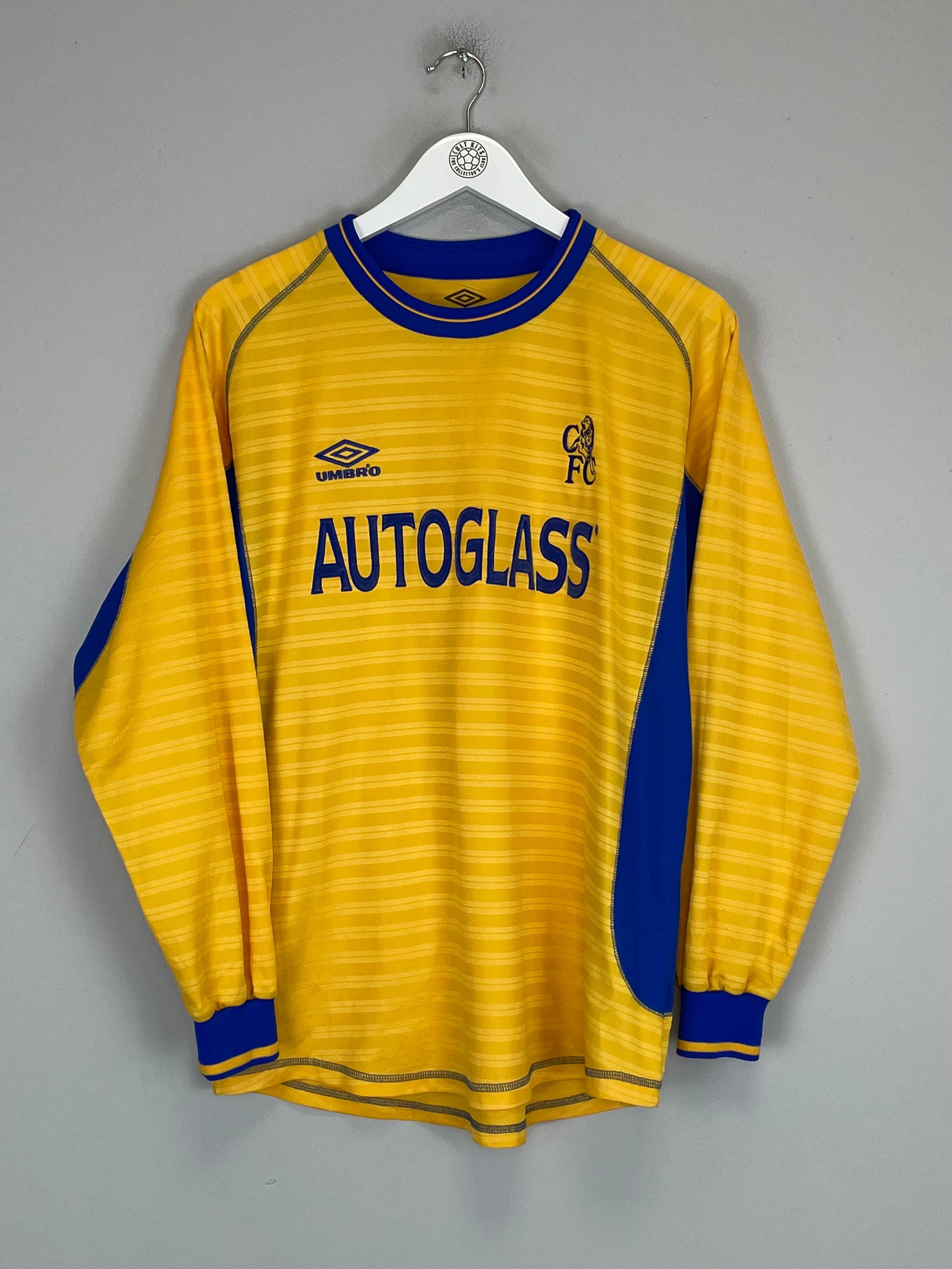 Shop 2000/01 CHELSEA ZOLA #25 L/S AWAY SHIRT (L) UMBRO, classic football shirts, vintage football shirts & retro soccer jerseys at Cult Kits