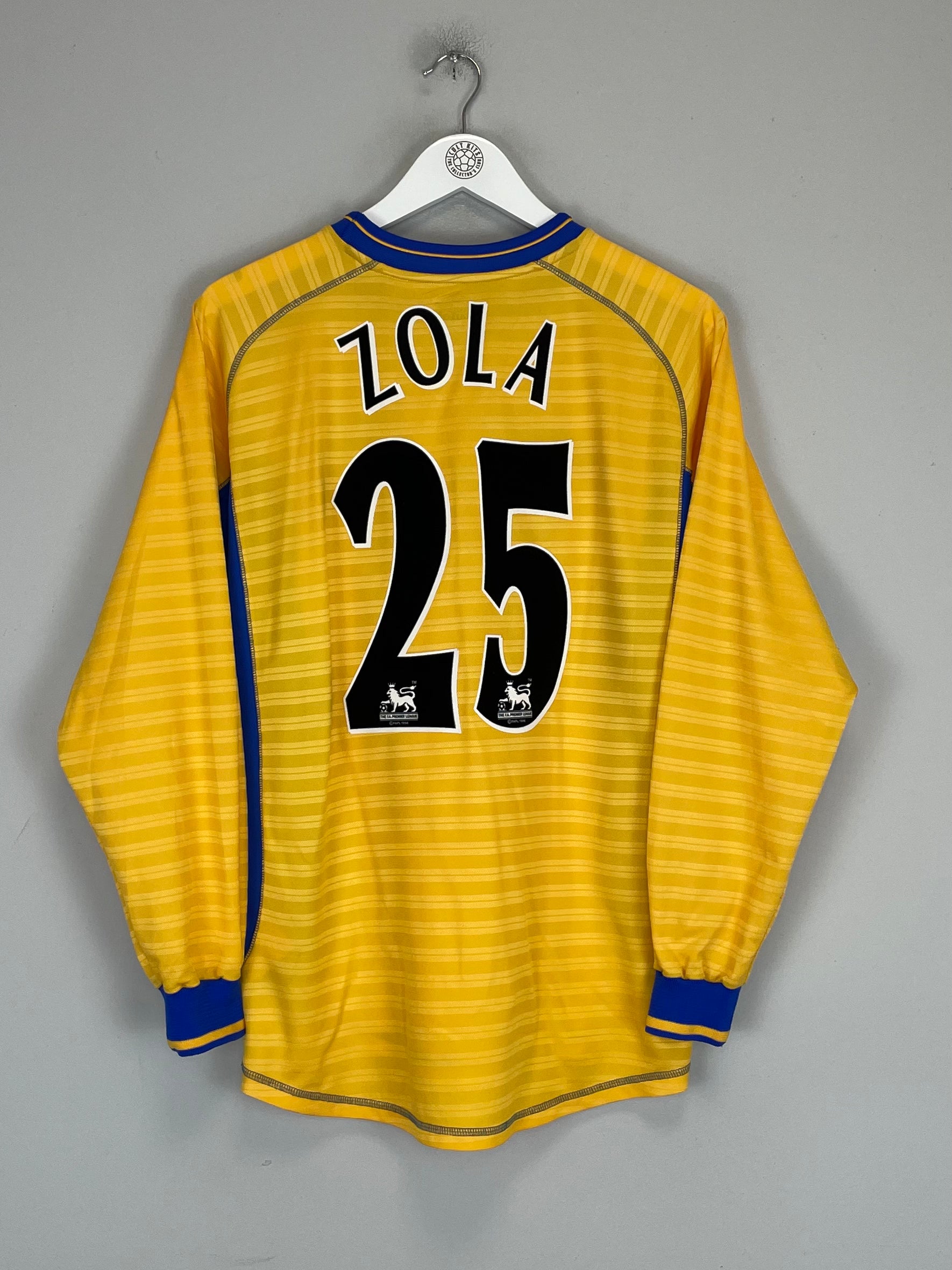 Shop 2000/01 CHELSEA ZOLA #25 L/S AWAY SHIRT (L) UMBRO, classic football shirts, vintage football shirts & retro soccer jerseys at Cult Kits