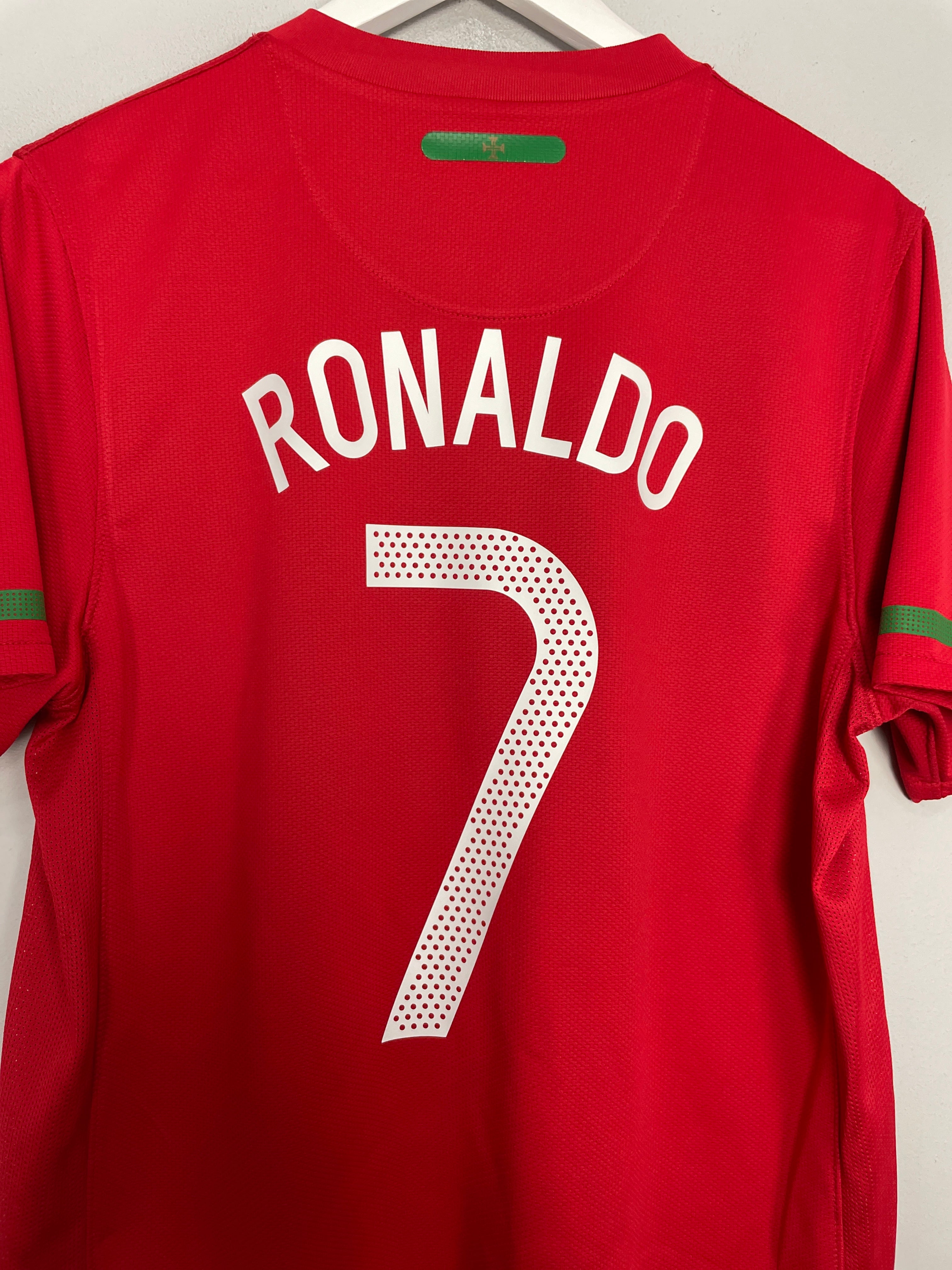 Shop 2010/12 PORTUGAL RONALDO #7 HOME SHIRT (M) NIKE, classic football shirts, vintage football shirts & retro soccer jerseys at Cult Kits