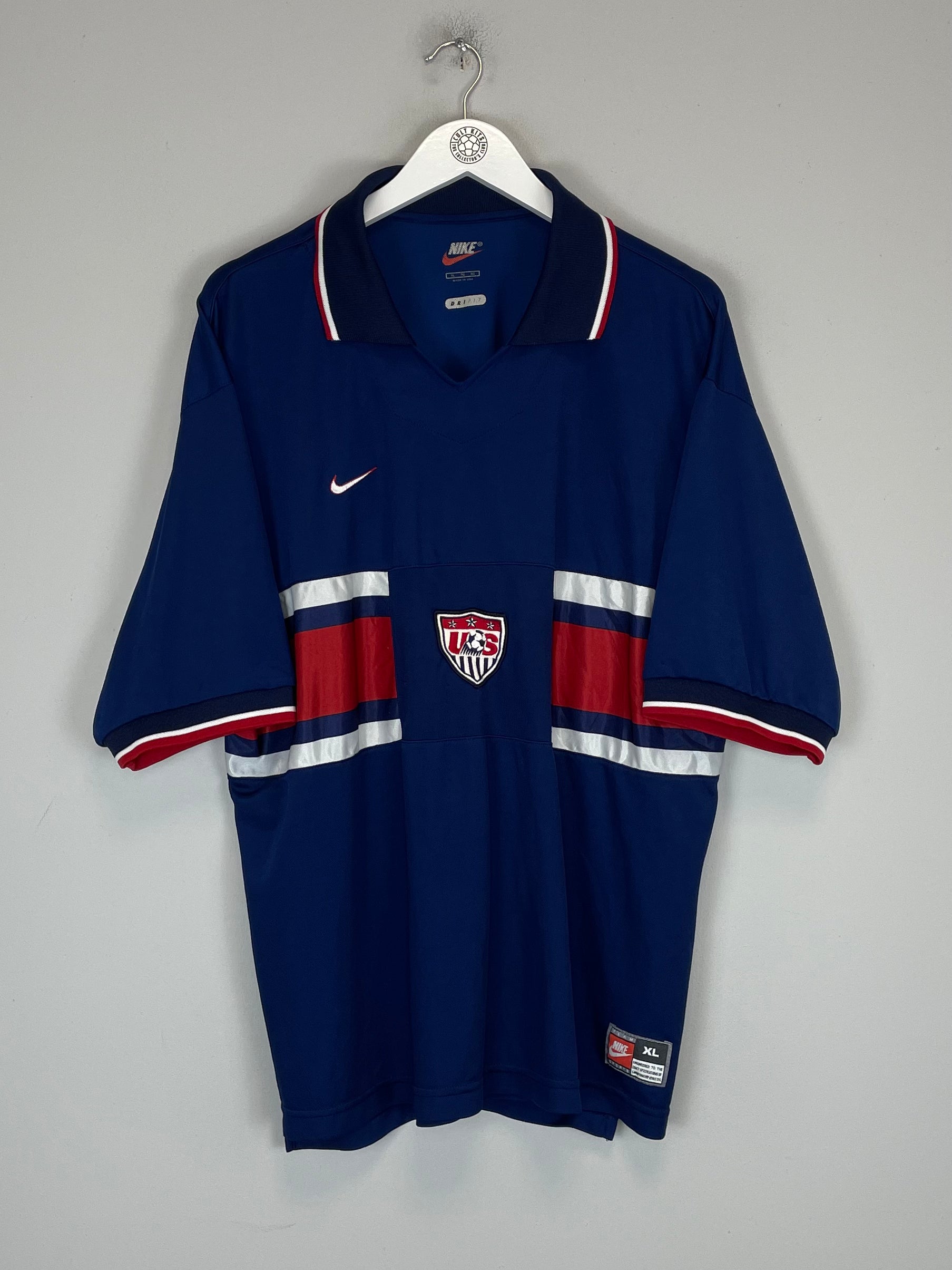 Shop 1995/96 USA AWAY SHIRT (XL) NIKE, classic football shirts, vintage football shirts & retro soccer jerseys at Cult Kits
