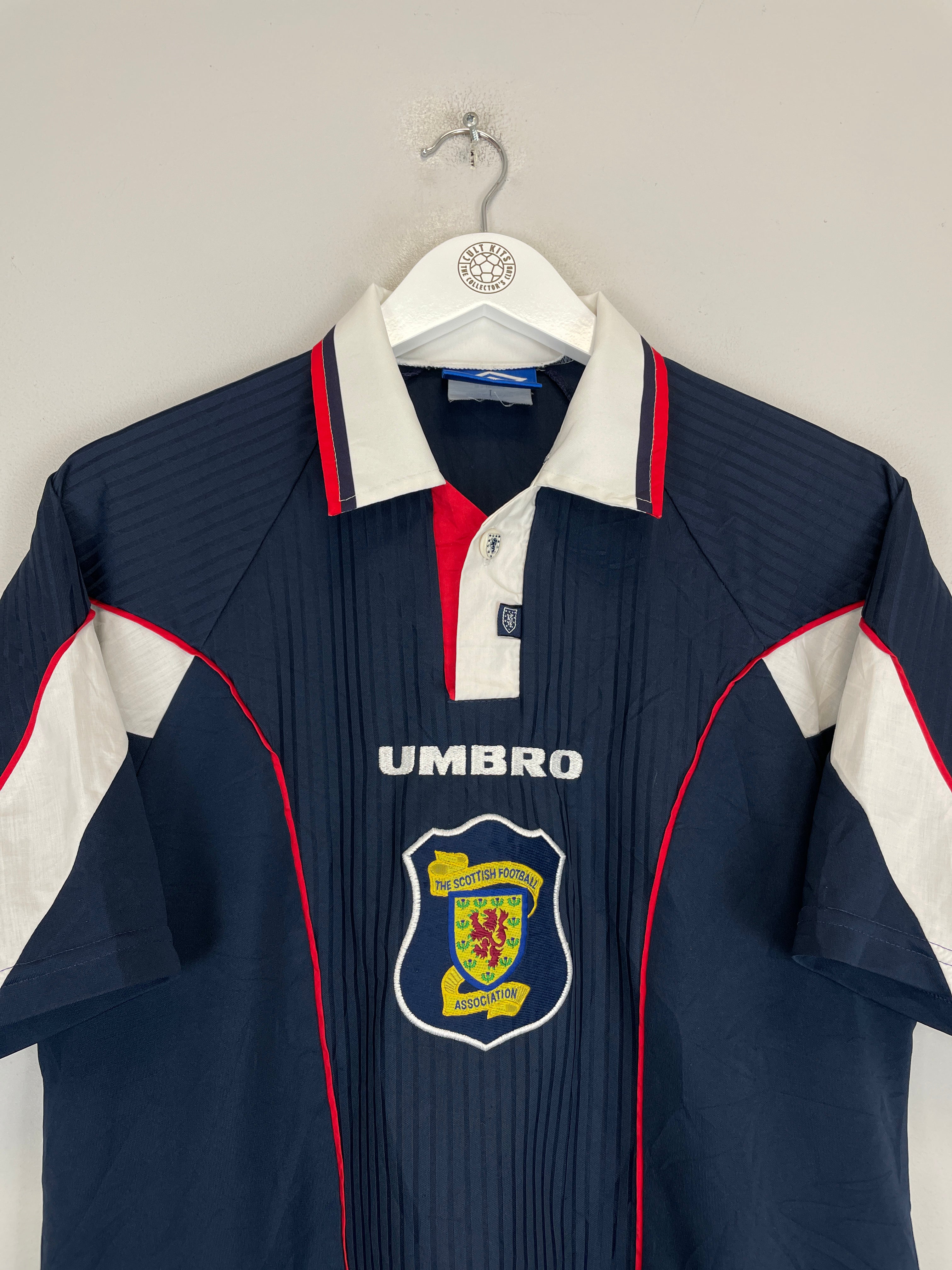 Shop 1996/98 SCOTLAND HOME SHIRT (M) UMBRO, classic football shirts, vintage football shirts & retro soccer jerseys at Cult Kits