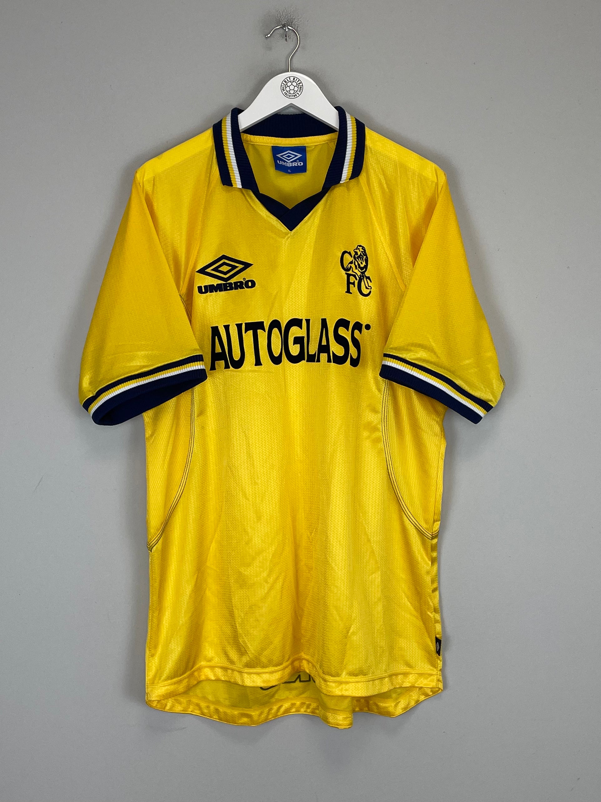 Shop 1998/00 CHELSEA THIRD SHIRT (XL) UMBRO, classic football shirts, vintage football shirts & retro soccer jerseys at Cult Kits