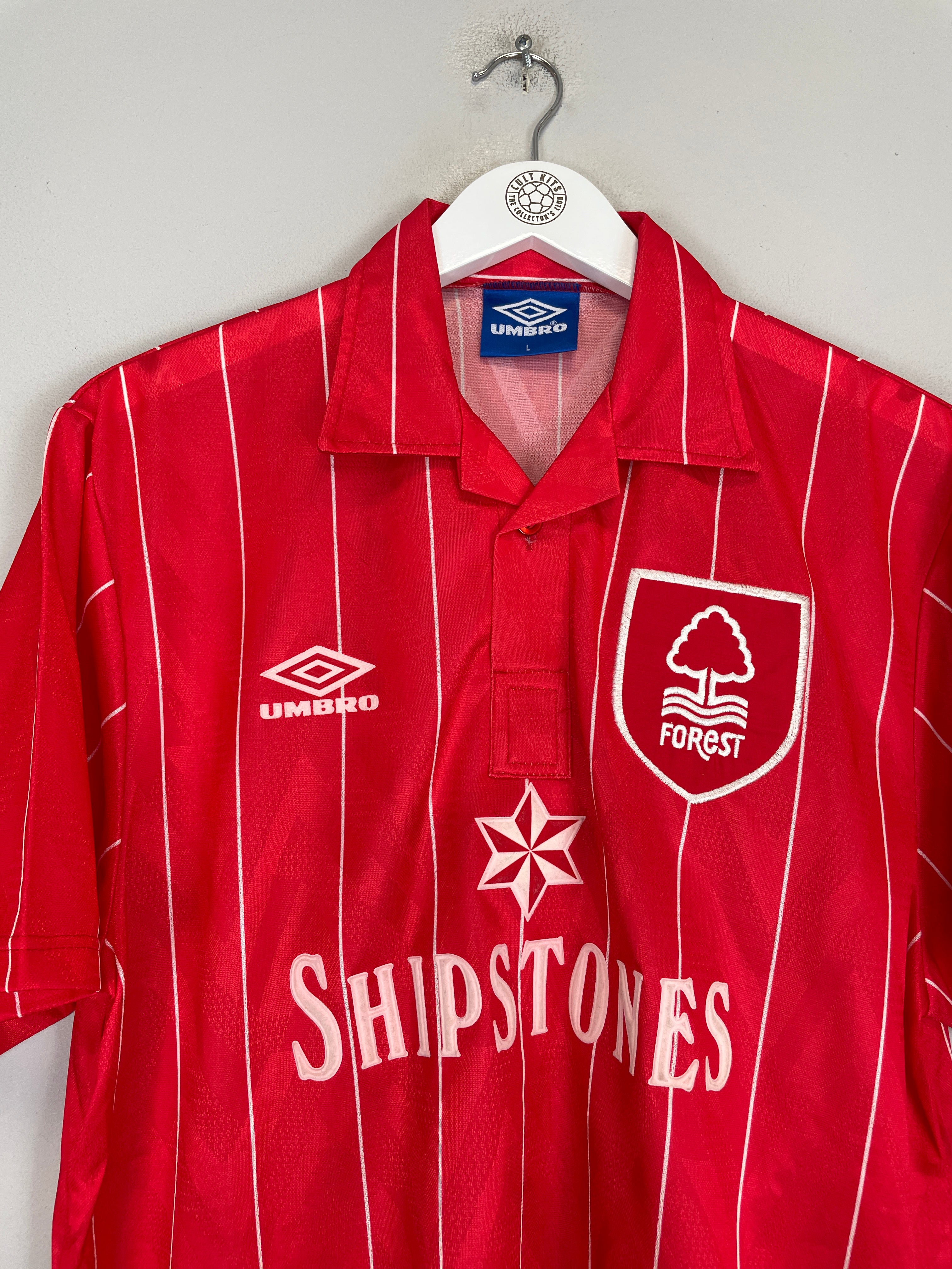 Shop 1992/93 NOTTINGHAM FOREST #7 *MINT* HOME SHIRT (L) UMBRO, classic football shirts, vintage football shirts & retro soccer jerseys at Cult Kits