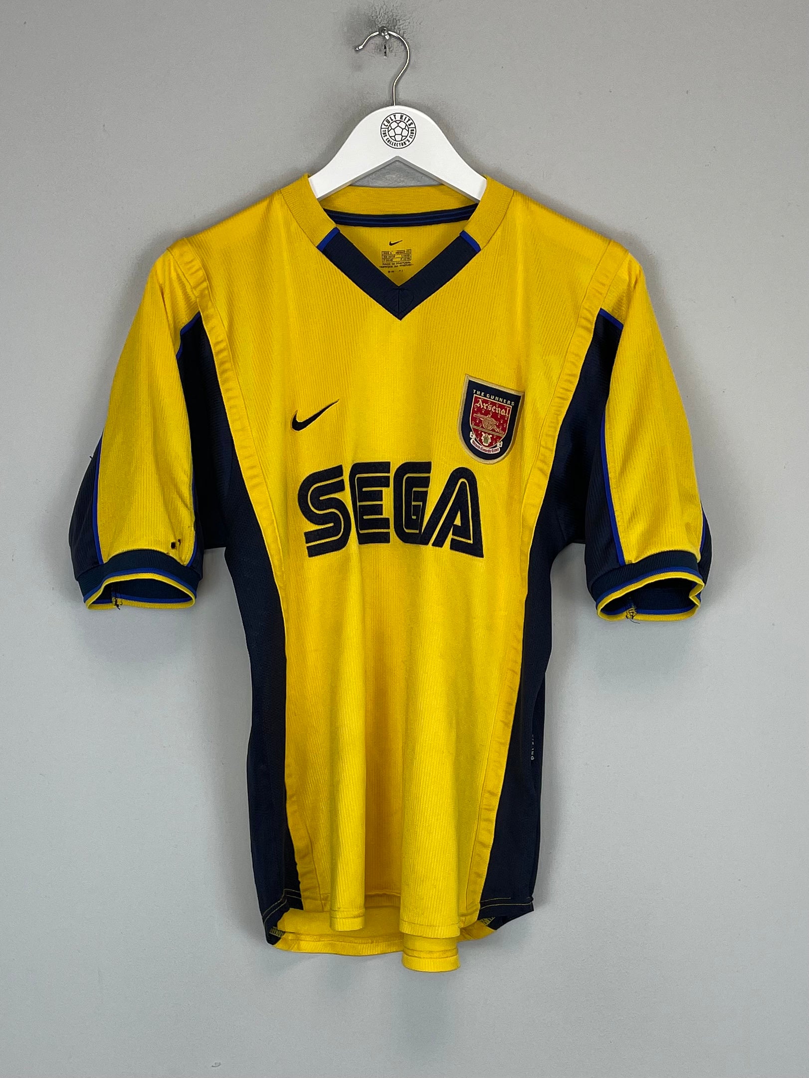 Shop 1999/01 ARSENAL AWAY SHIRT (S) NIKE, classic football shirts, vintage football shirts & retro soccer jerseys at Cult Kits