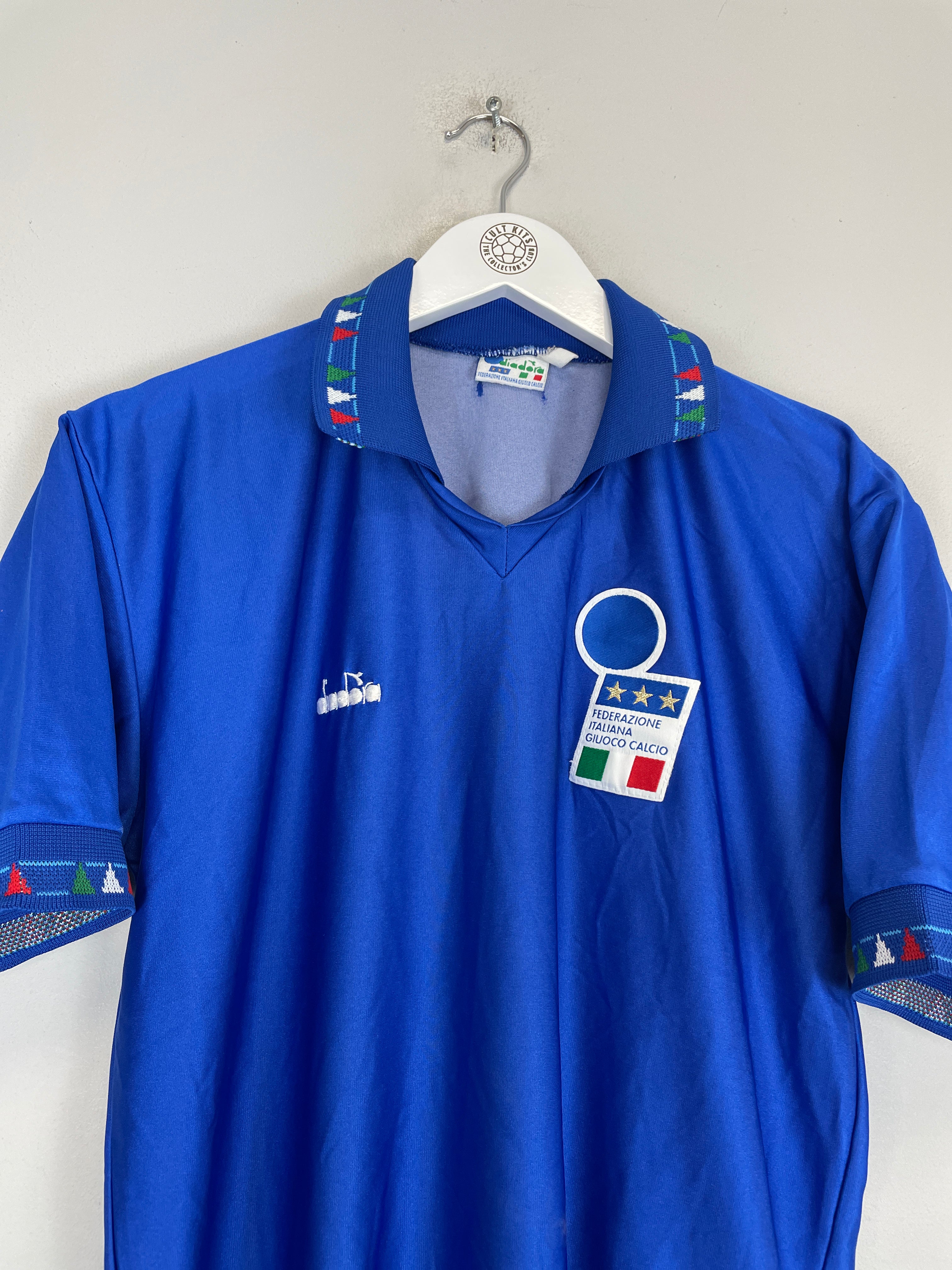 Shop 1992/94 ITALY HOME SHIRT (S) DIADORA, classic football shirts, vintage football shirts & retro soccer jerseys at Cult Kits