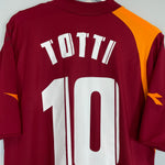 Shop 2005/06 ROMA TOTTI #10 HOME SHIRT (XL) DIADORA, classic football shirts, vintage football shirts & retro soccer jerseys at Cult Kits