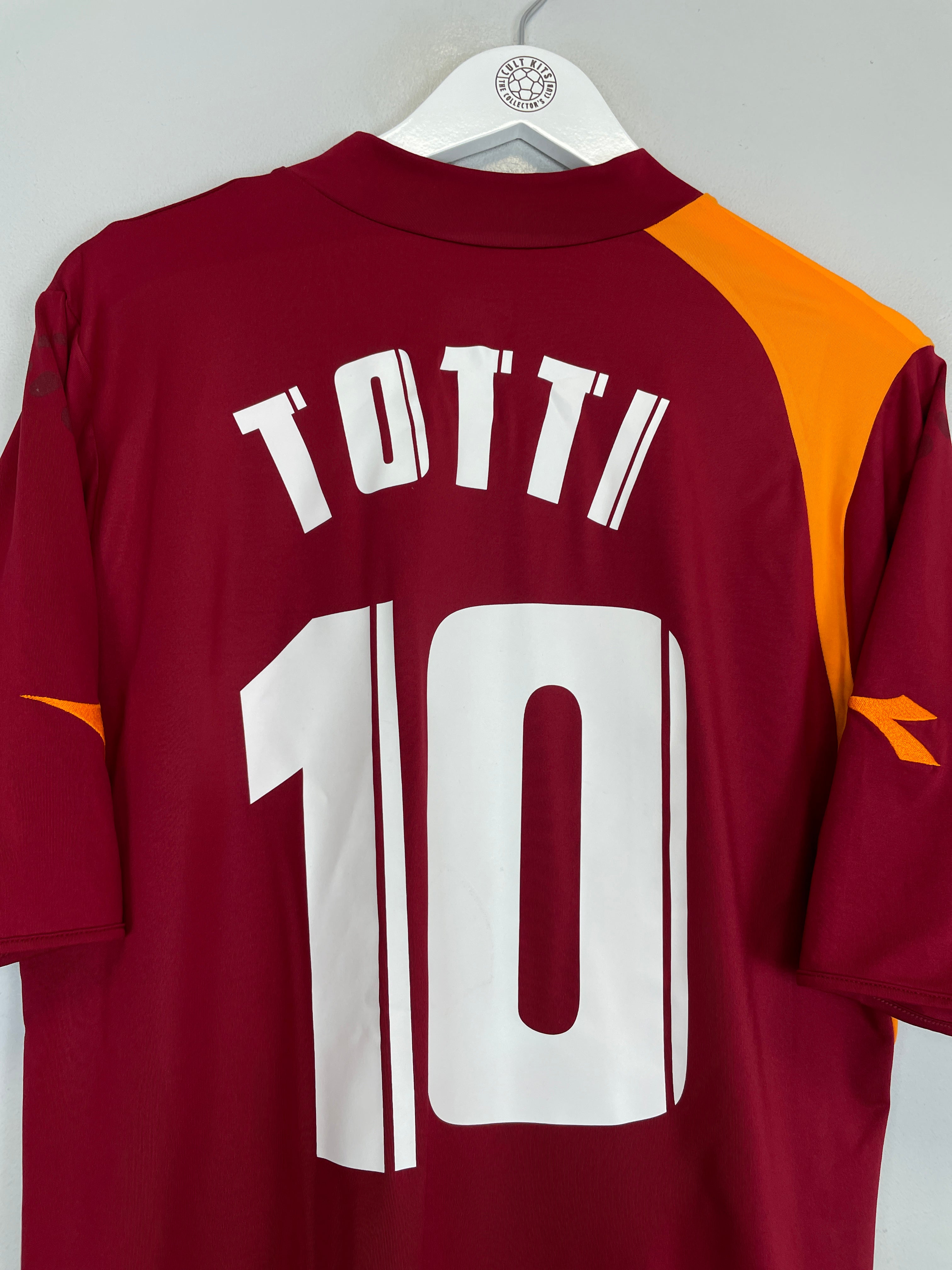 Shop 2005/06 ROMA TOTTI #10 HOME SHIRT (XL) DIADORA, classic football shirts, vintage football shirts & retro soccer jerseys at Cult Kits