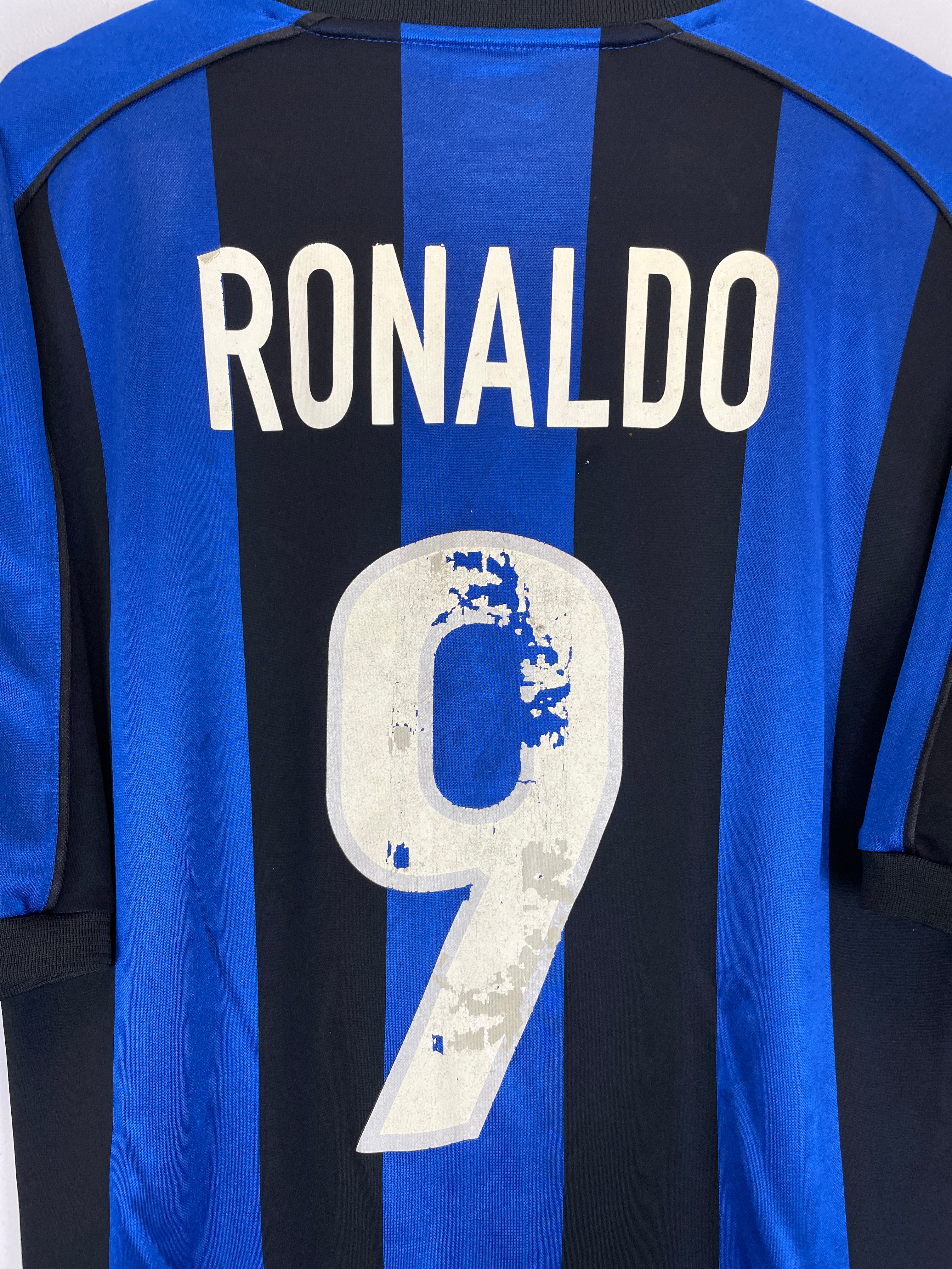 Shop 1999/00 INTER MILAN RONALDO #9 HOME SHIRT (M) NIKE, classic football shirts, vintage football shirts & retro soccer jerseys at Cult Kits
