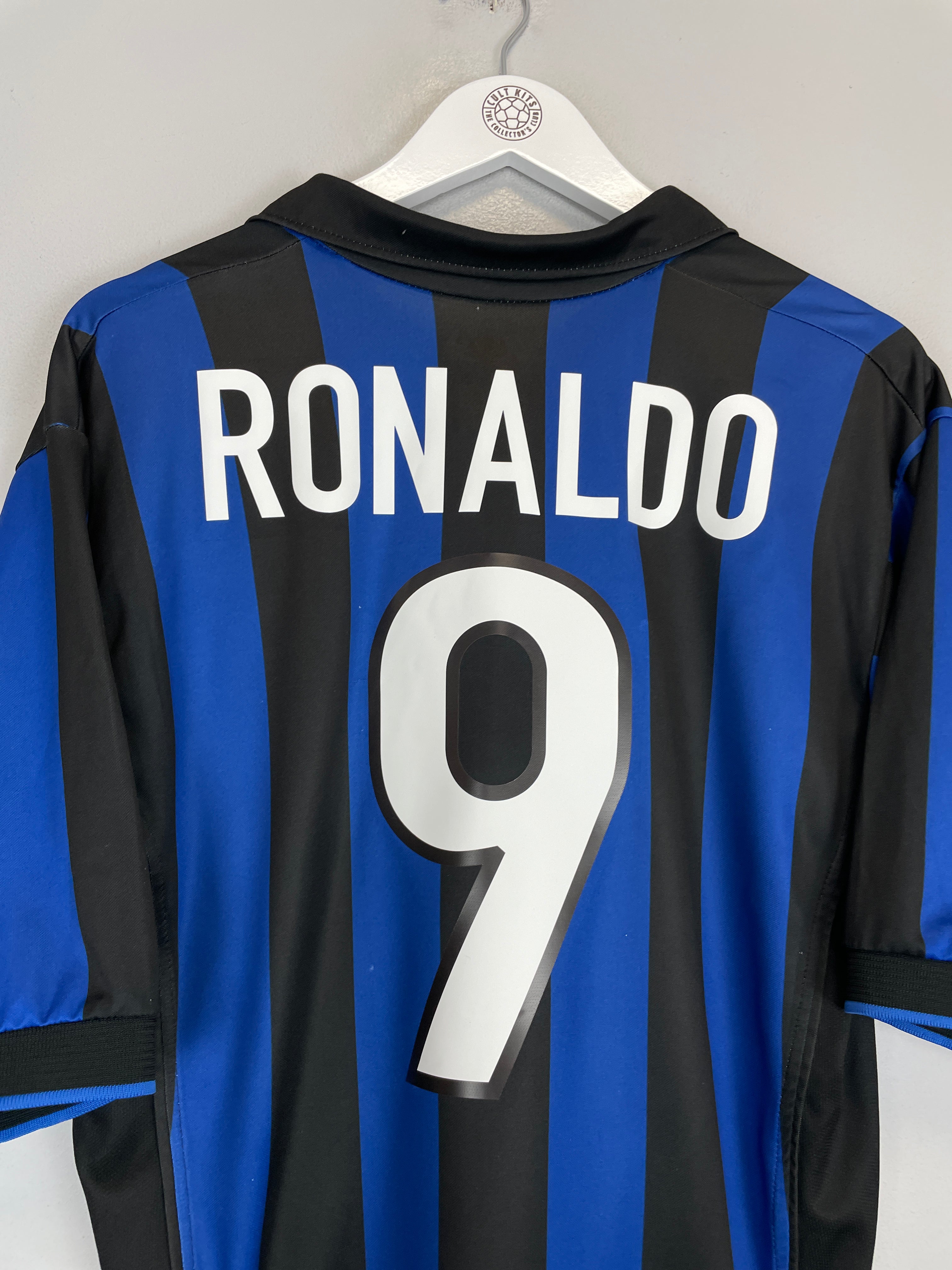 Shop 1998/99 INTER MILAN RONALDO #9 HOME SHIRT (M) NIKE, classic football shirts, vintage football shirts & retro soccer jerseys at Cult Kits