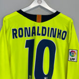 Shop 2005/06 BARCELONA RONALDINHO #10 L/S AWAY SHIRT (XL) NIKE, classic football shirts, vintage football shirts & retro soccer jerseys at Cult Kits