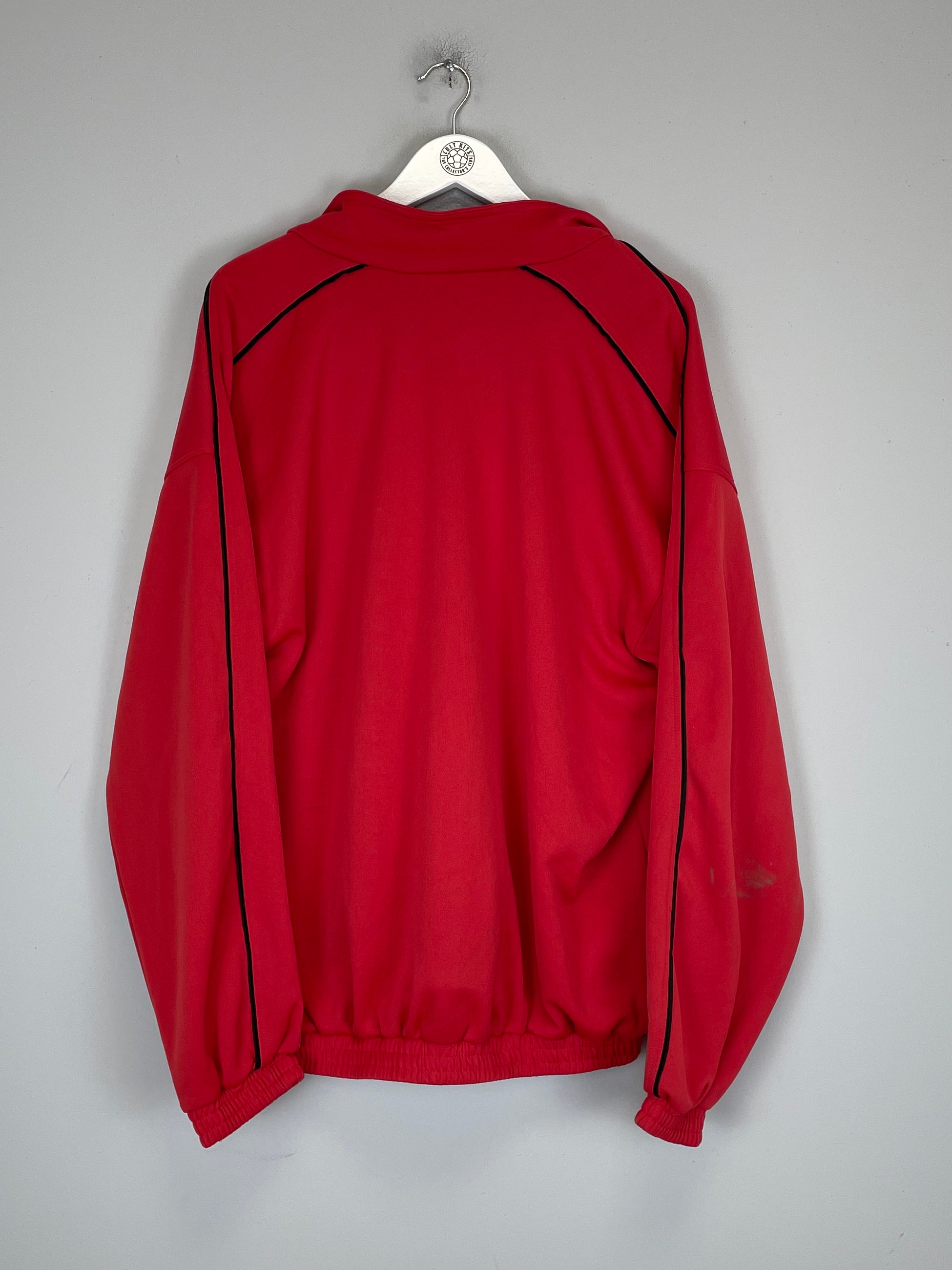 Shop 1998/00 EINTRACHT FRANKFURT TRACK JACKET (L) PUMA, classic football shirts, vintage football shirts & retro soccer jerseys at Cult Kits