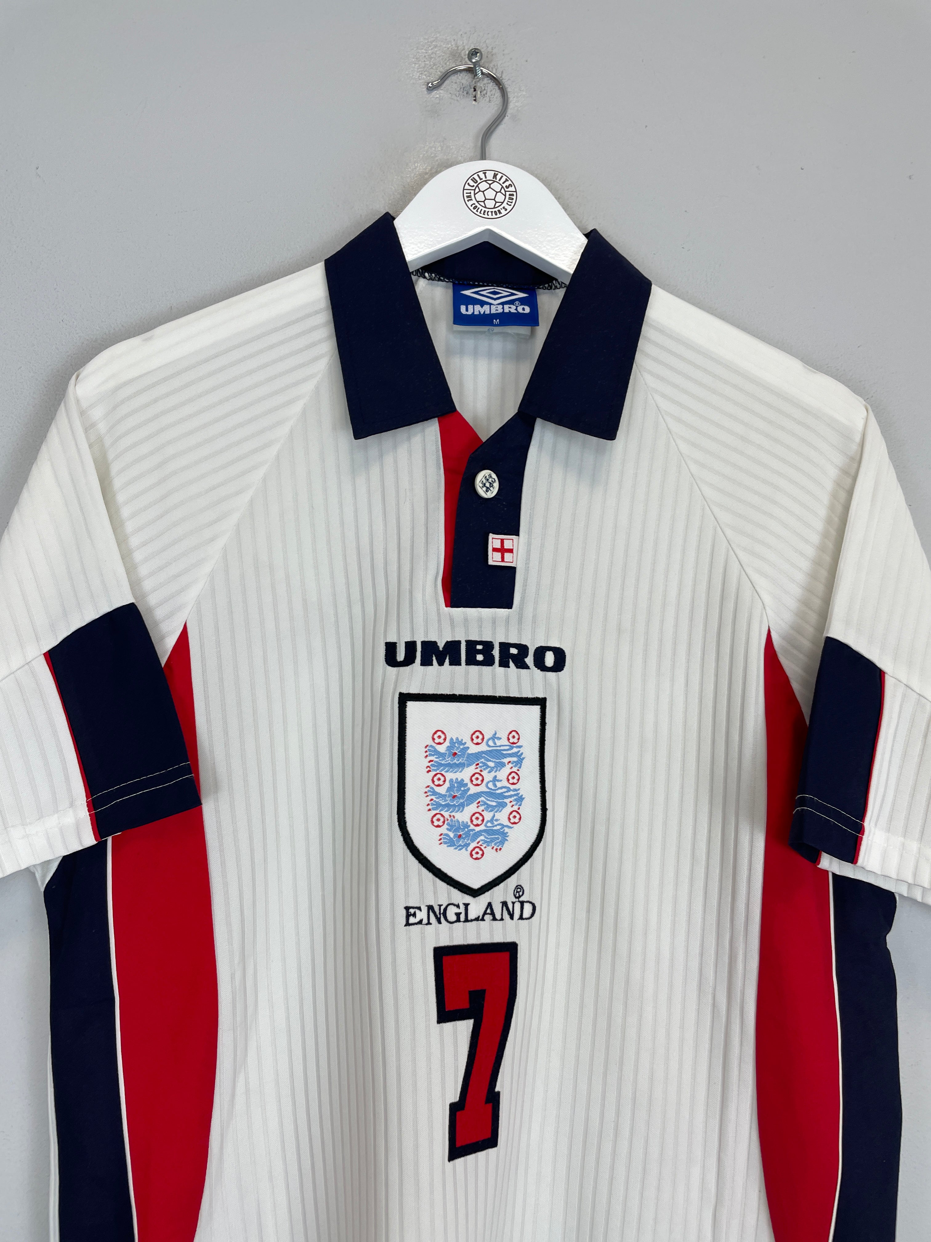 Shop 1998 ENGLAND BECKHAM #7 HOME SHIRT (M) UMBRO, classic football shirts, vintage football shirts & retro soccer jerseys at Cult Kits