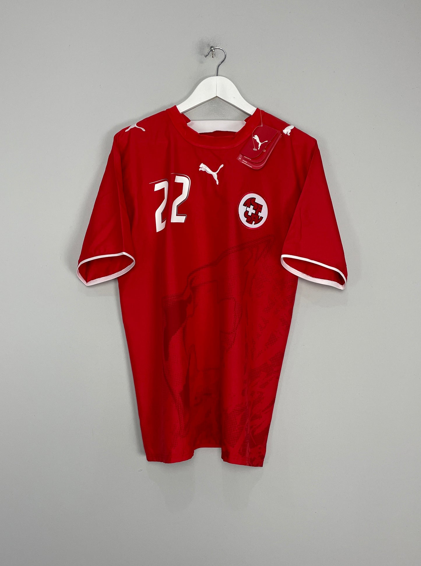 2006/08 SWITZERLAND YAKIN #22 *BNWT* HOME SHIRT (L) PUMA