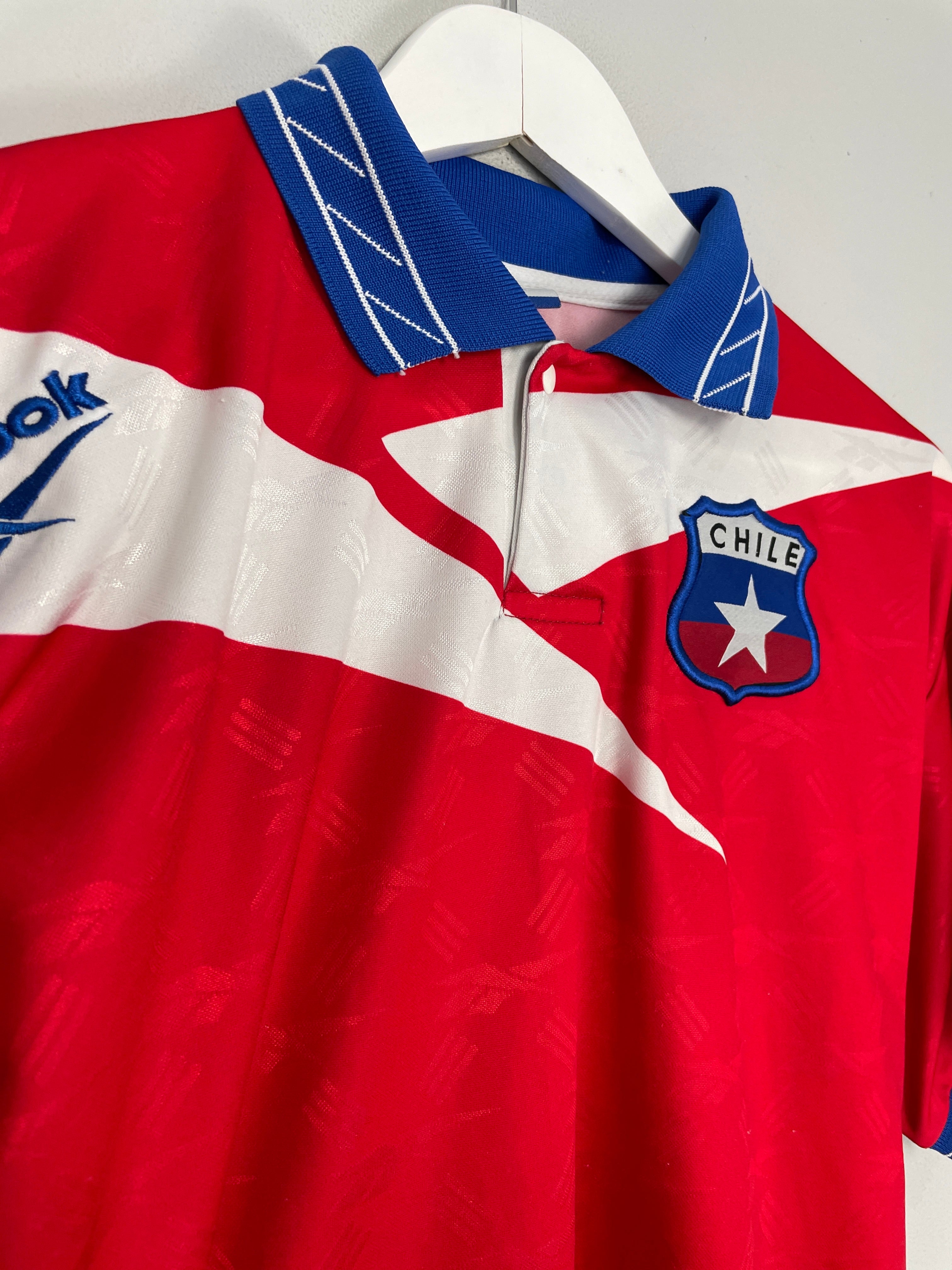 Shop 1997/99 CHILE HOME SHIRT (S) REEBOK, classic football shirts, vintage football shirts & retro soccer jerseys at Cult Kits