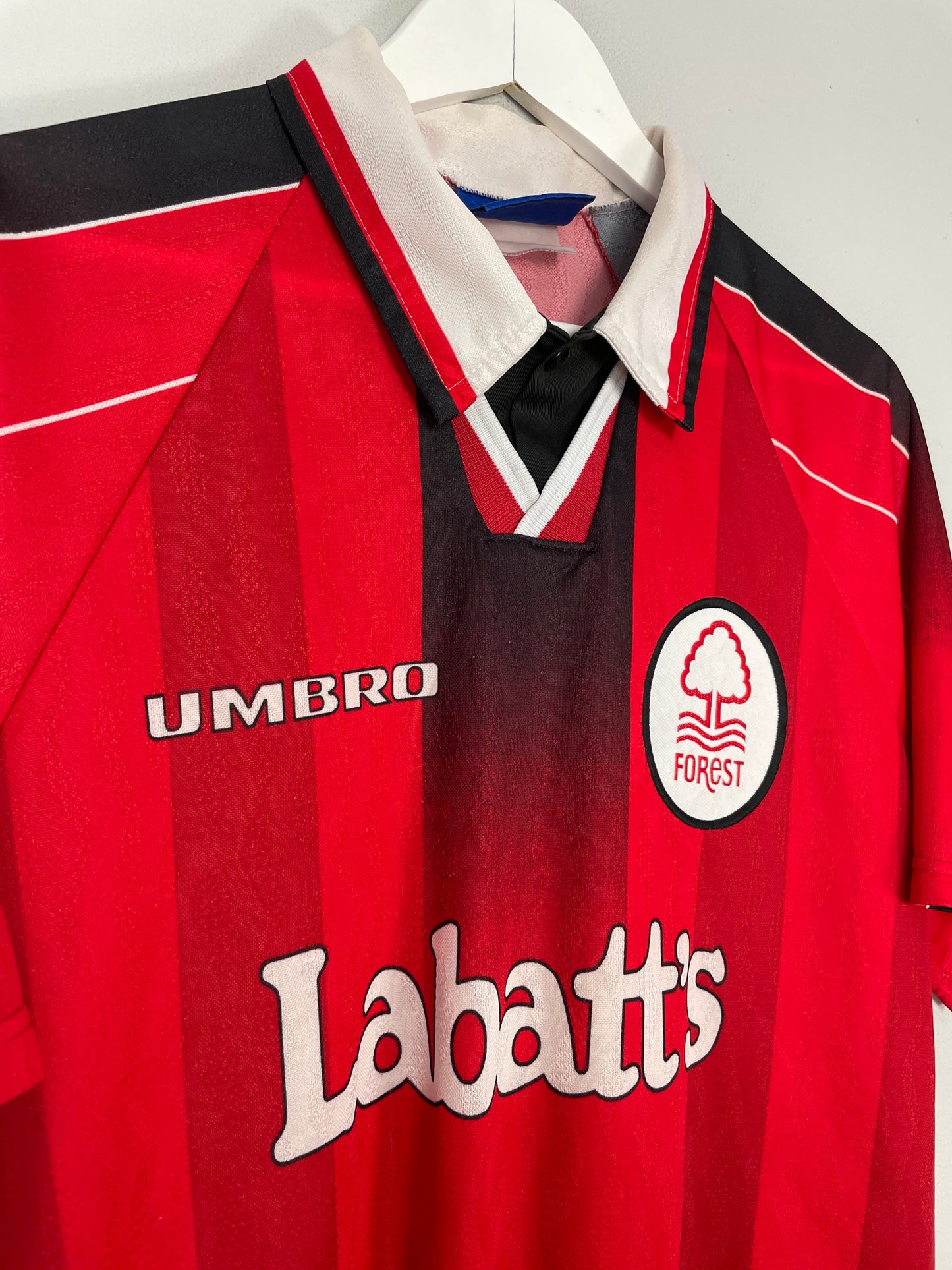 1996/97 NOTTINGHAM FOREST HOME SHIRT (L) UMBRO