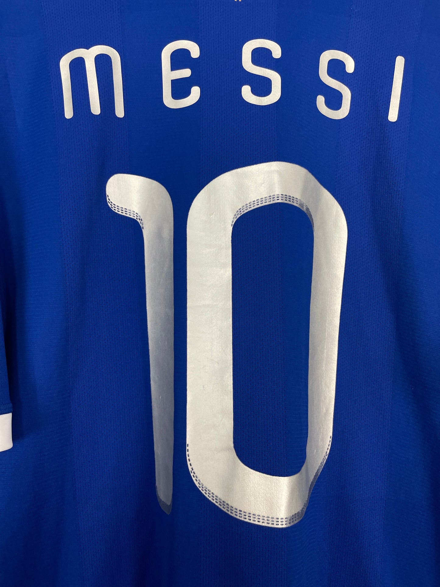2010/11 ARGENTINA MESSI #10 AWAY SHIRT (XL) ADIDAS