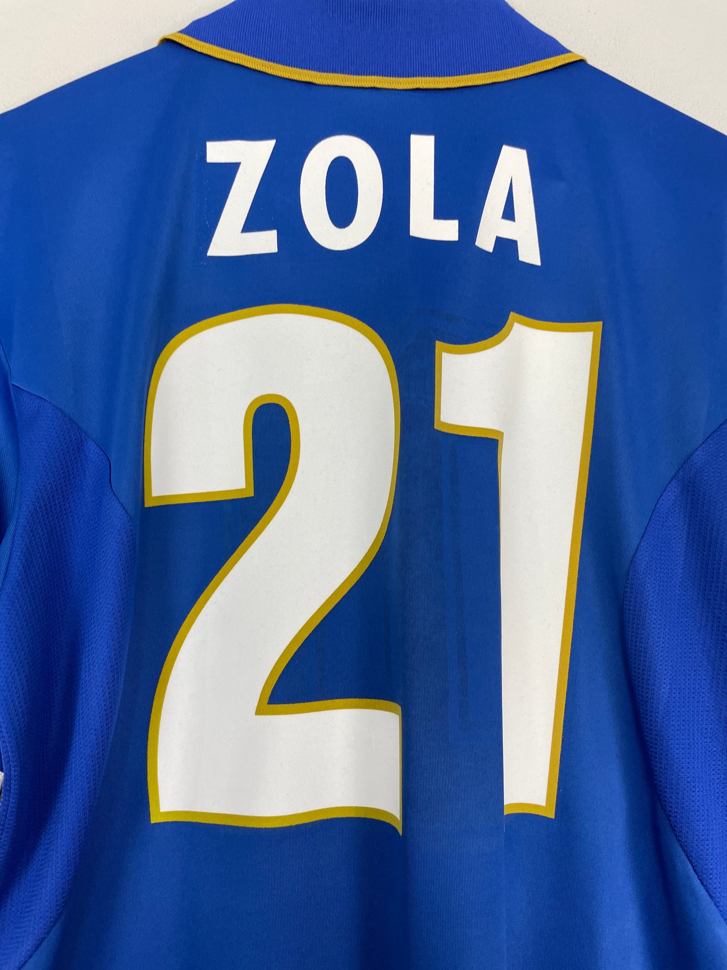 1996/97 ITALY ZOLA #21 HOME SHIRT (M) NIKE
