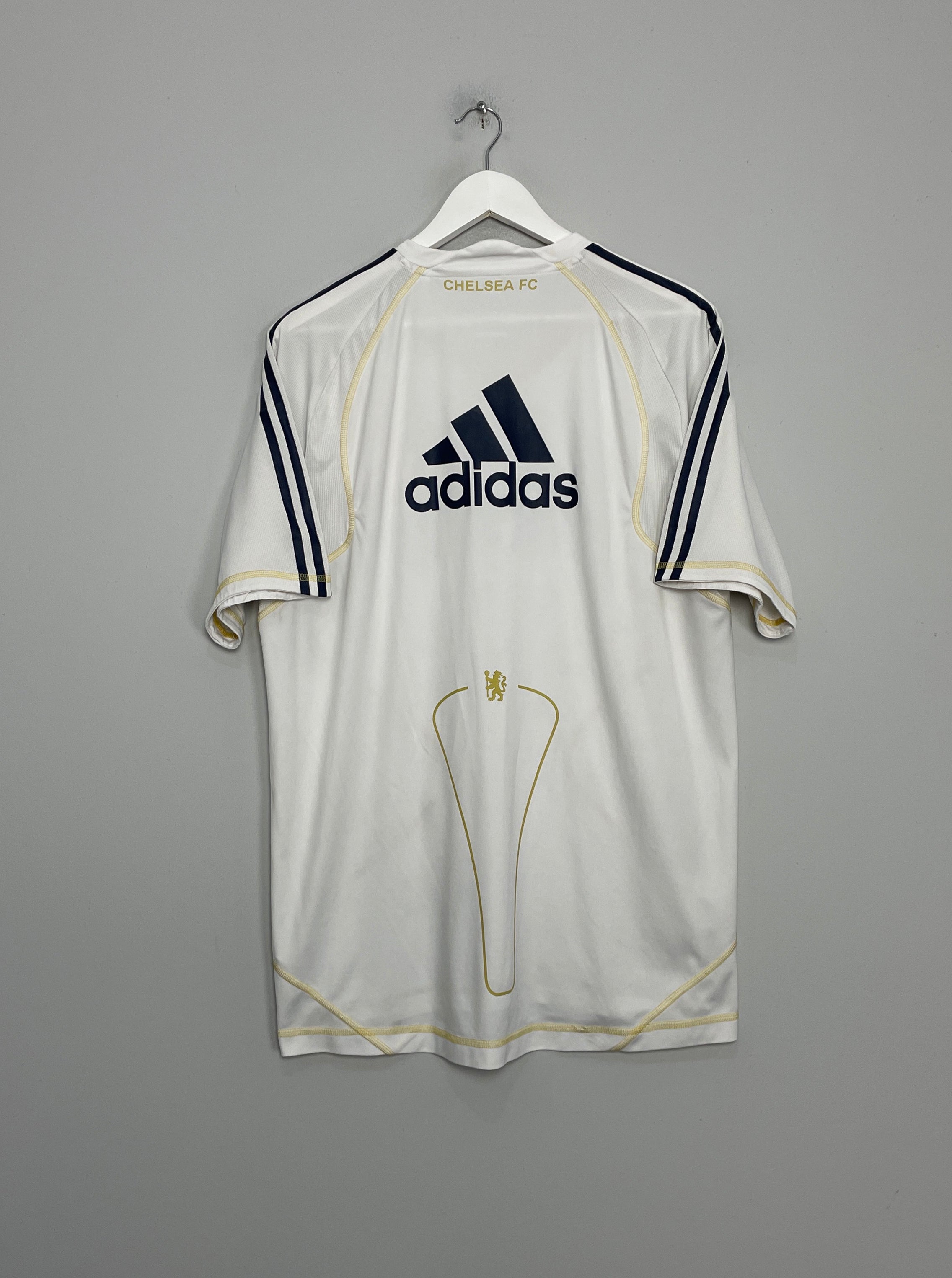 Shop 2010/11 CHELSEA TRAINING SHIRT (XL) ADIDAS, classic football shirts, vintage football shirts & retro soccer jerseys at Cult Kits