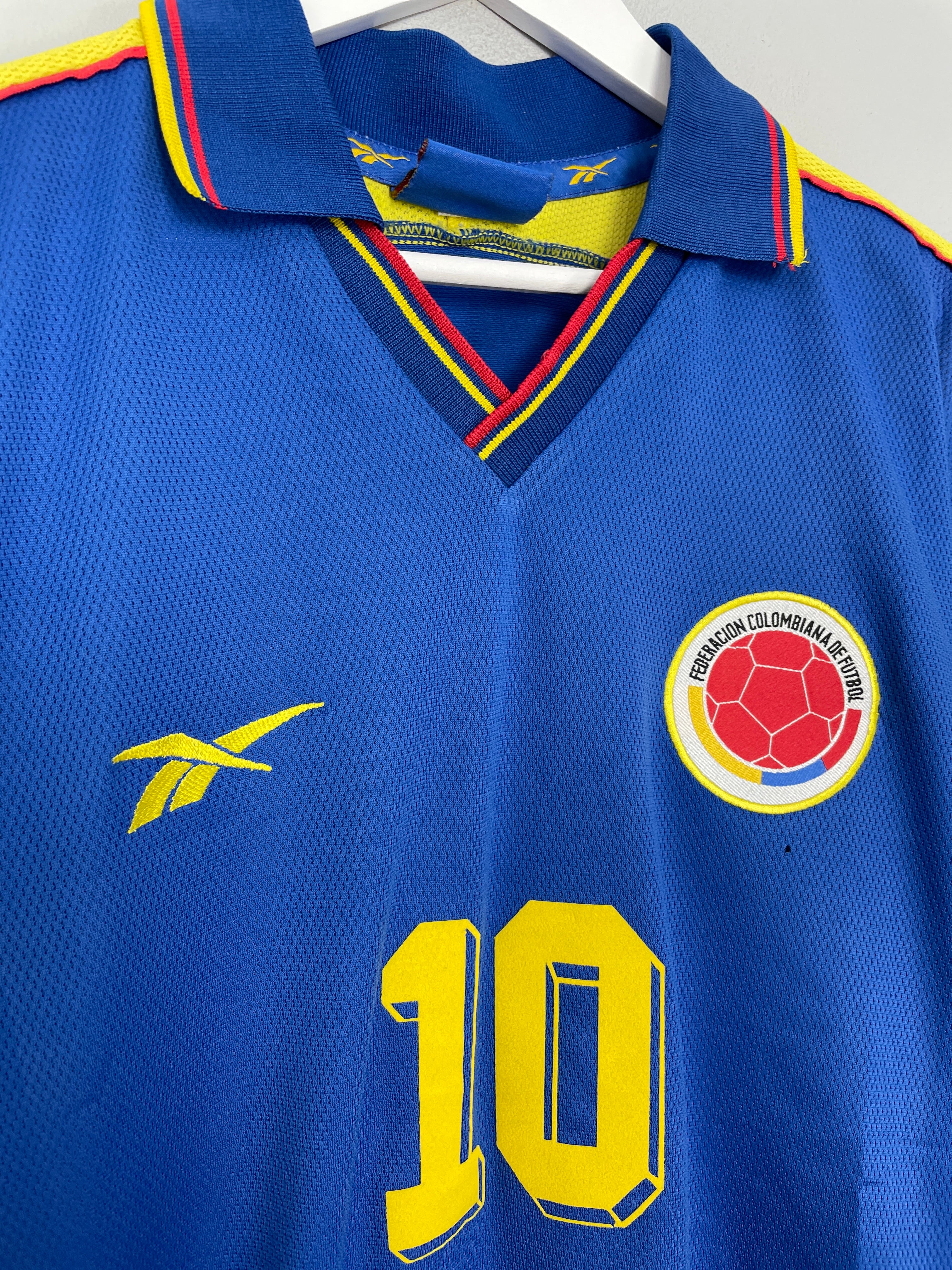 Shop 1998/01 COLOMBIA VALDERRAMA #10 AWAY SHIRT (XL) REEBOK, classic football shirts, vintage football shirts & retro soccer jerseys at Cult Kits
