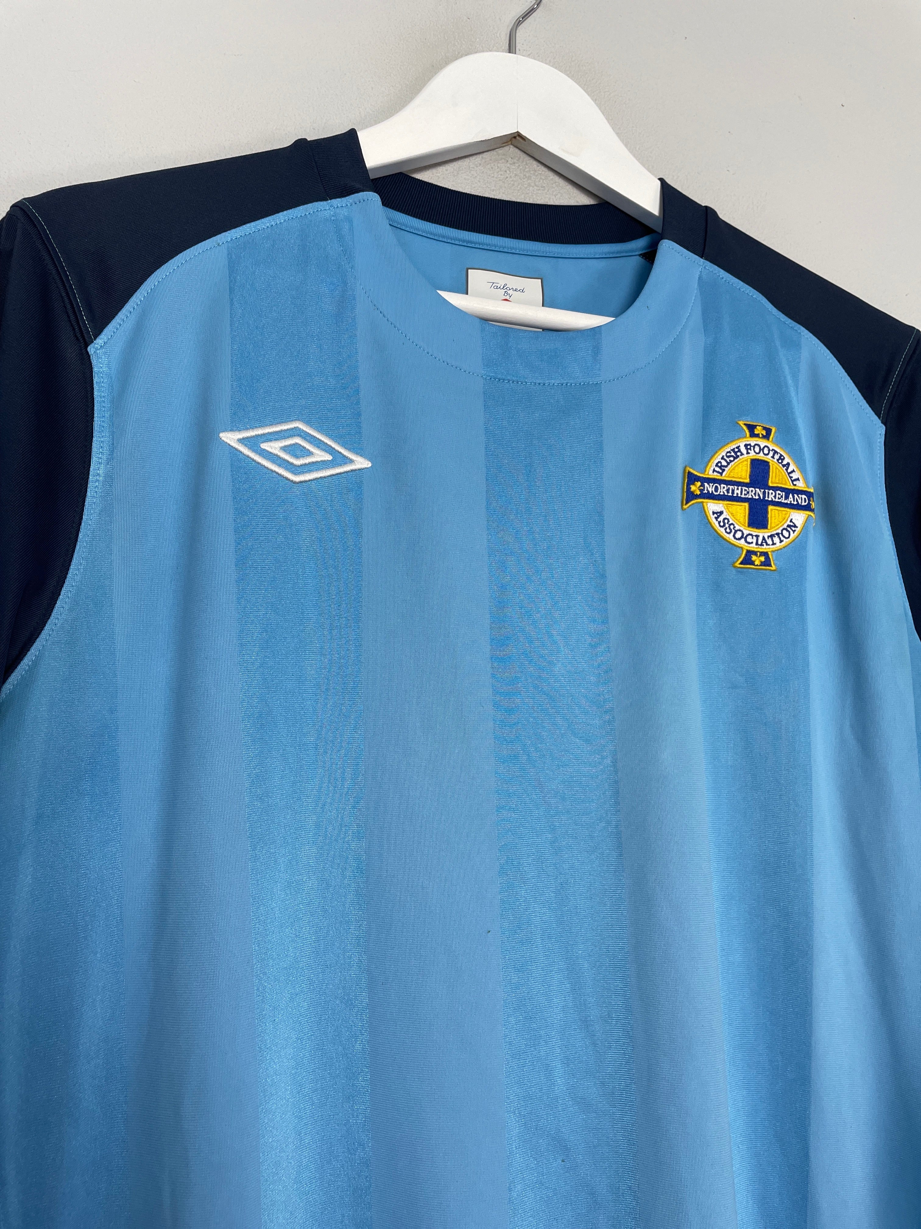 Shop 2010/11 NORTHERN IRELAND GK SHIRT (M) UMBRO, classic football shirts, vintage football shirts & retro soccer jerseys at Cult Kits