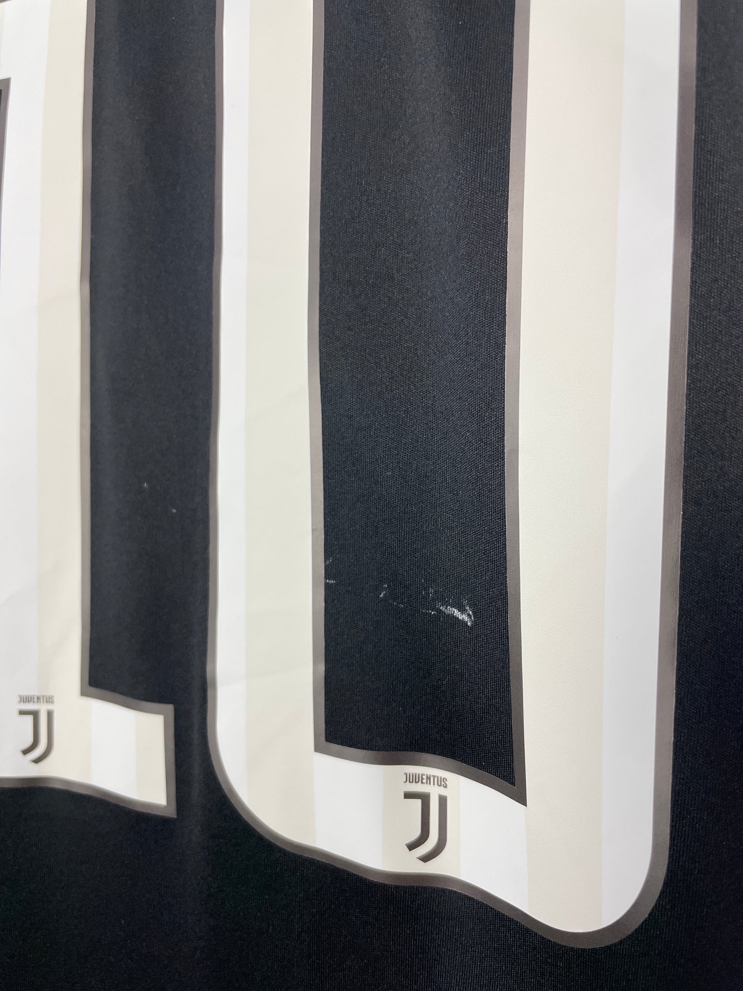 2017/18 JUVENTUS DYBALA #10 HOME SHIRT (XL) ADIDAS