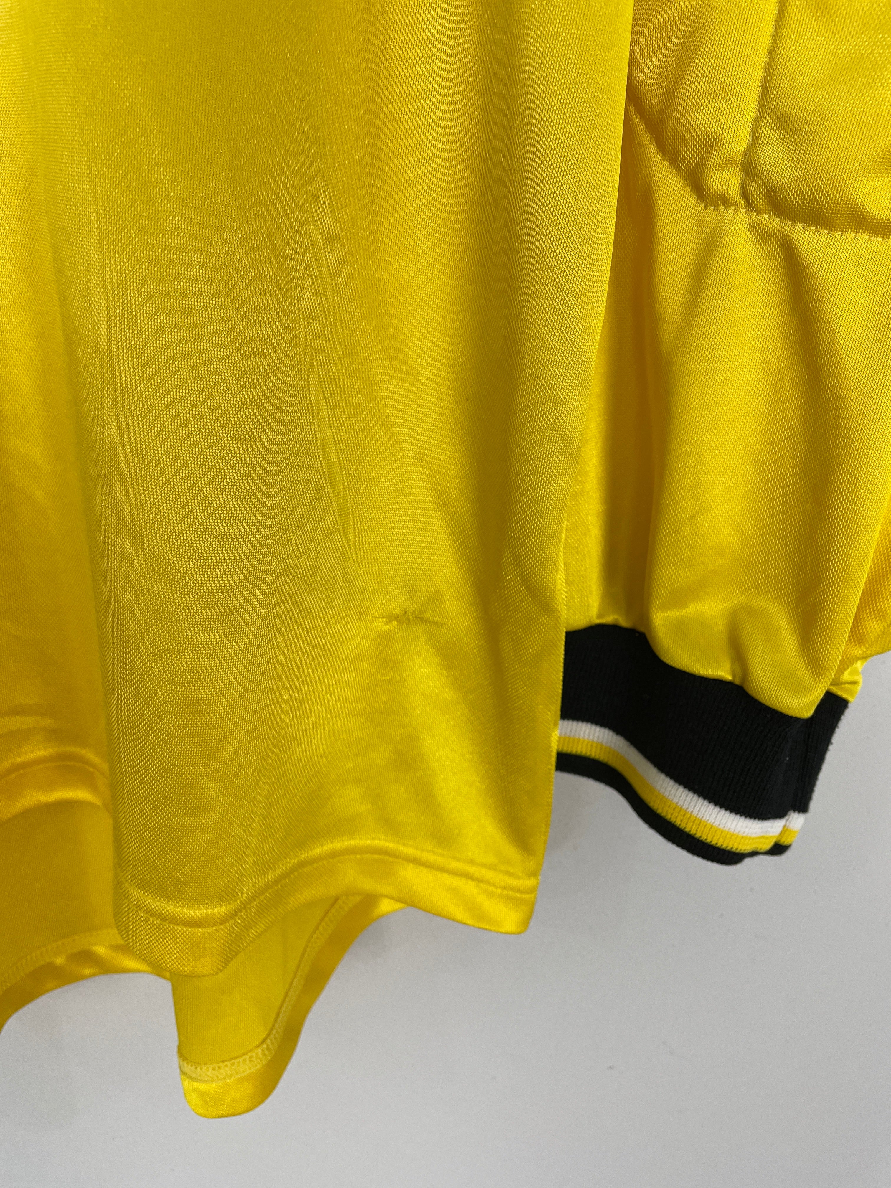 Shop 1997/98 RANGERS GK SHIRT (L) NIKE, classic football shirts, vintage football shirts & retro soccer jerseys at Cult Kits