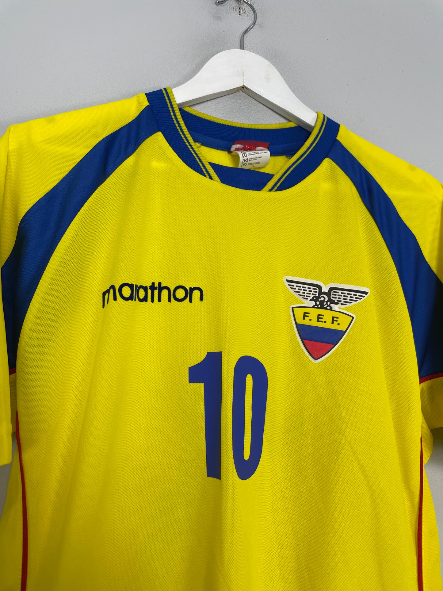 2002/03 ECUADOR A.AGUINAGA #10 HOME SHIRT (L) MARATHON